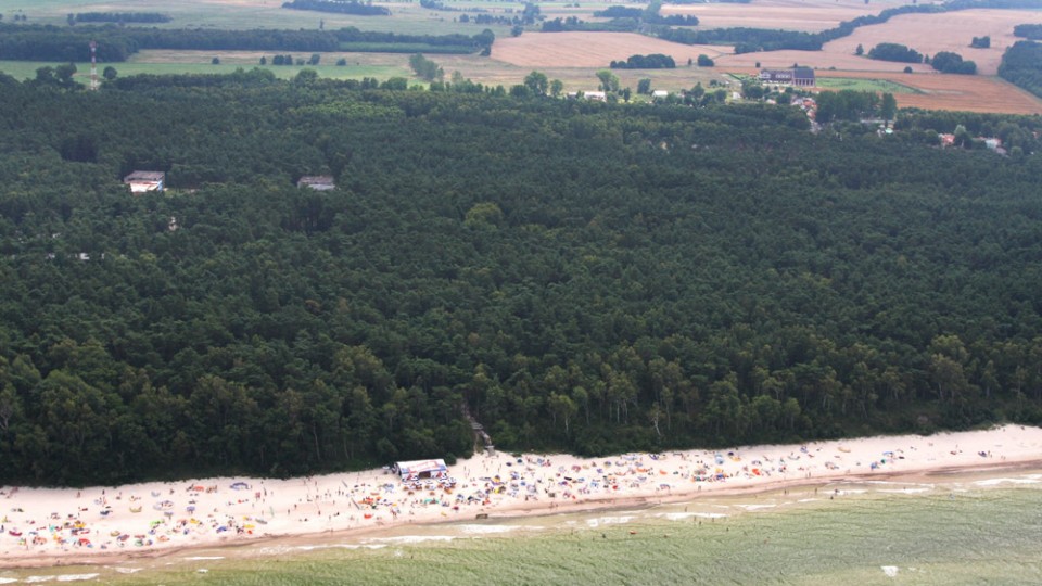Foto lotnicze plaży w Łukęcinie