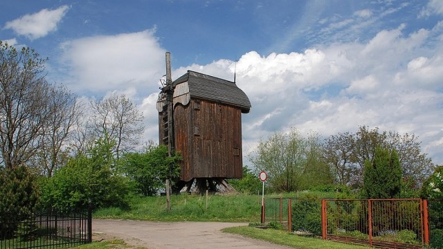 Wiatrak Koźlak w Drewnicy