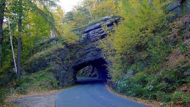 Tunel Skalny