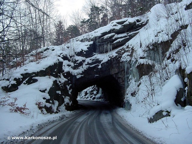 Tunel Skalny