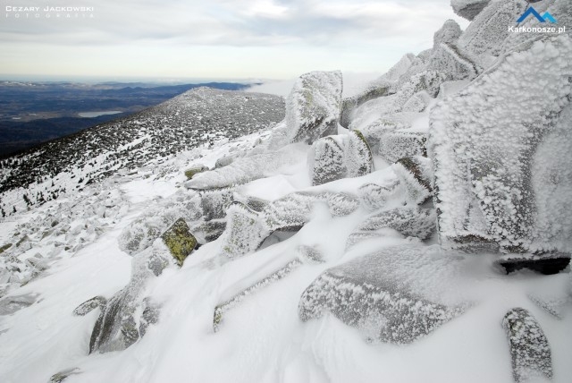 Zimowy dzień na Śnieżnych Kotłach