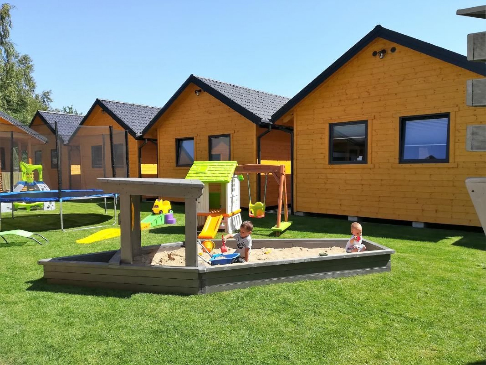 Domki NADMORSKI ZAKĄTEK