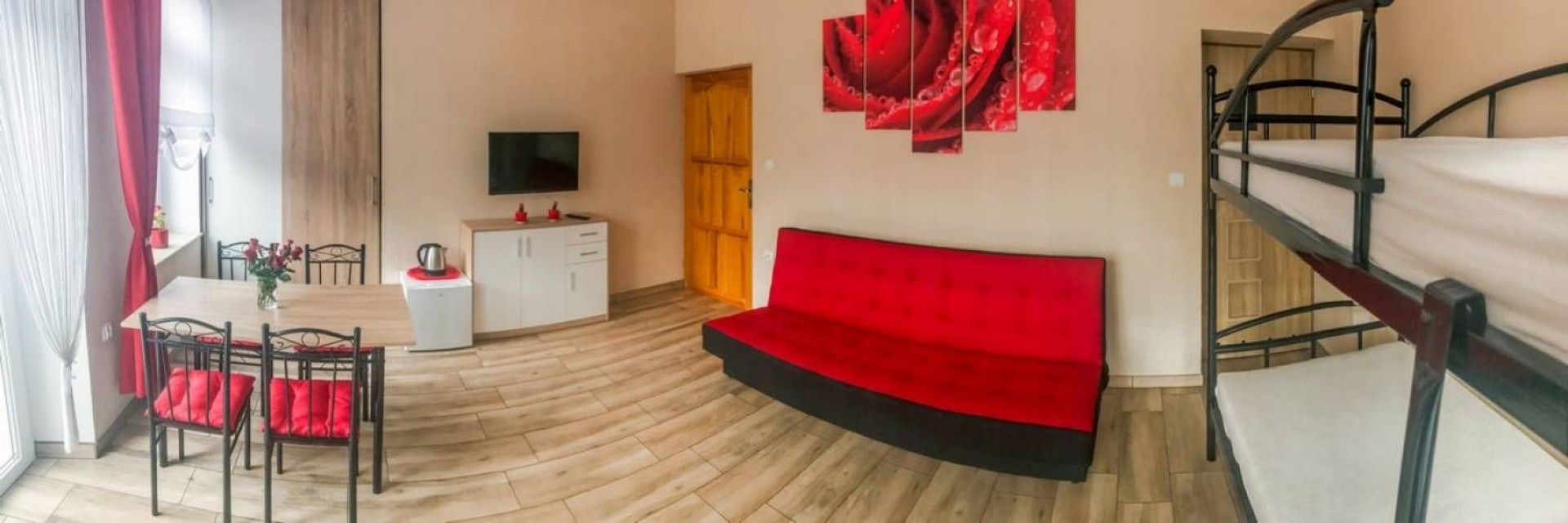 Pokoje Gościnne PEPI