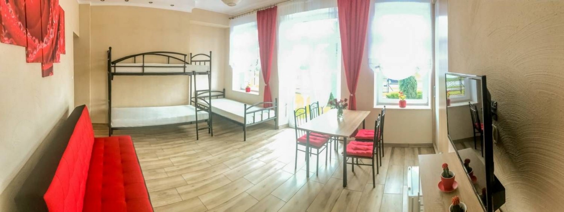 Pokoje Gościnne PEPI