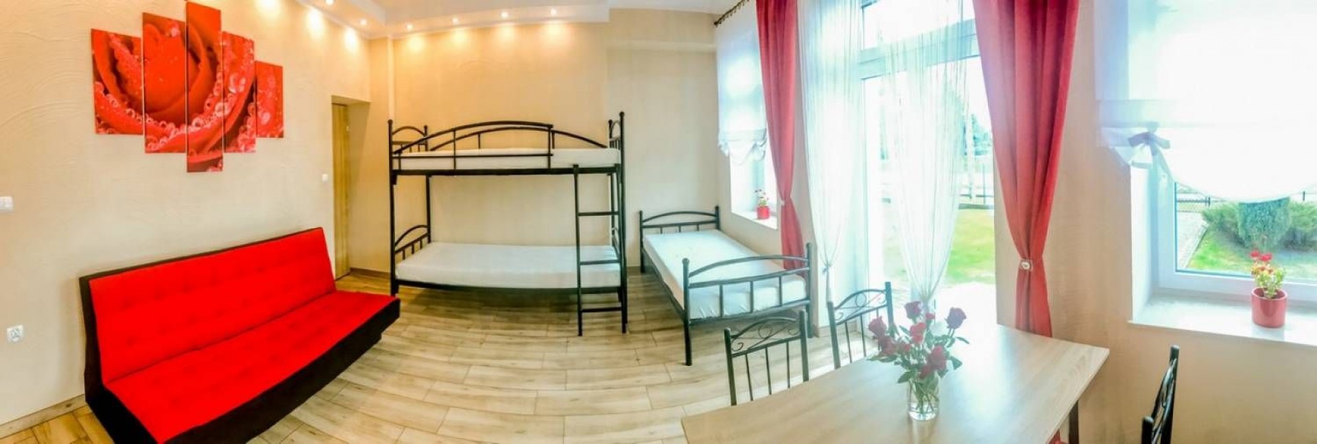 Pokoje Gościnne PEPI