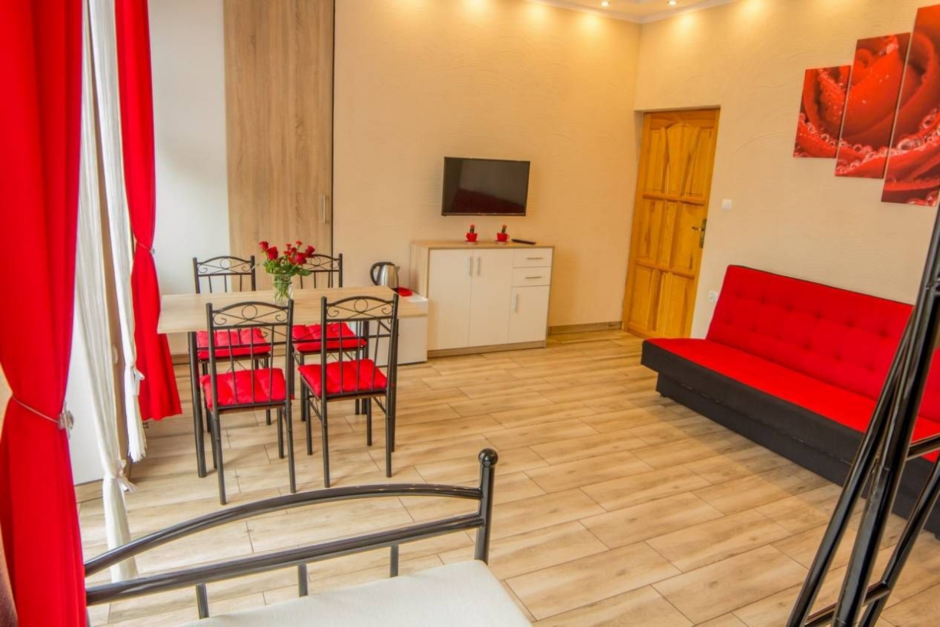 Pokoje Gościnne PEPI