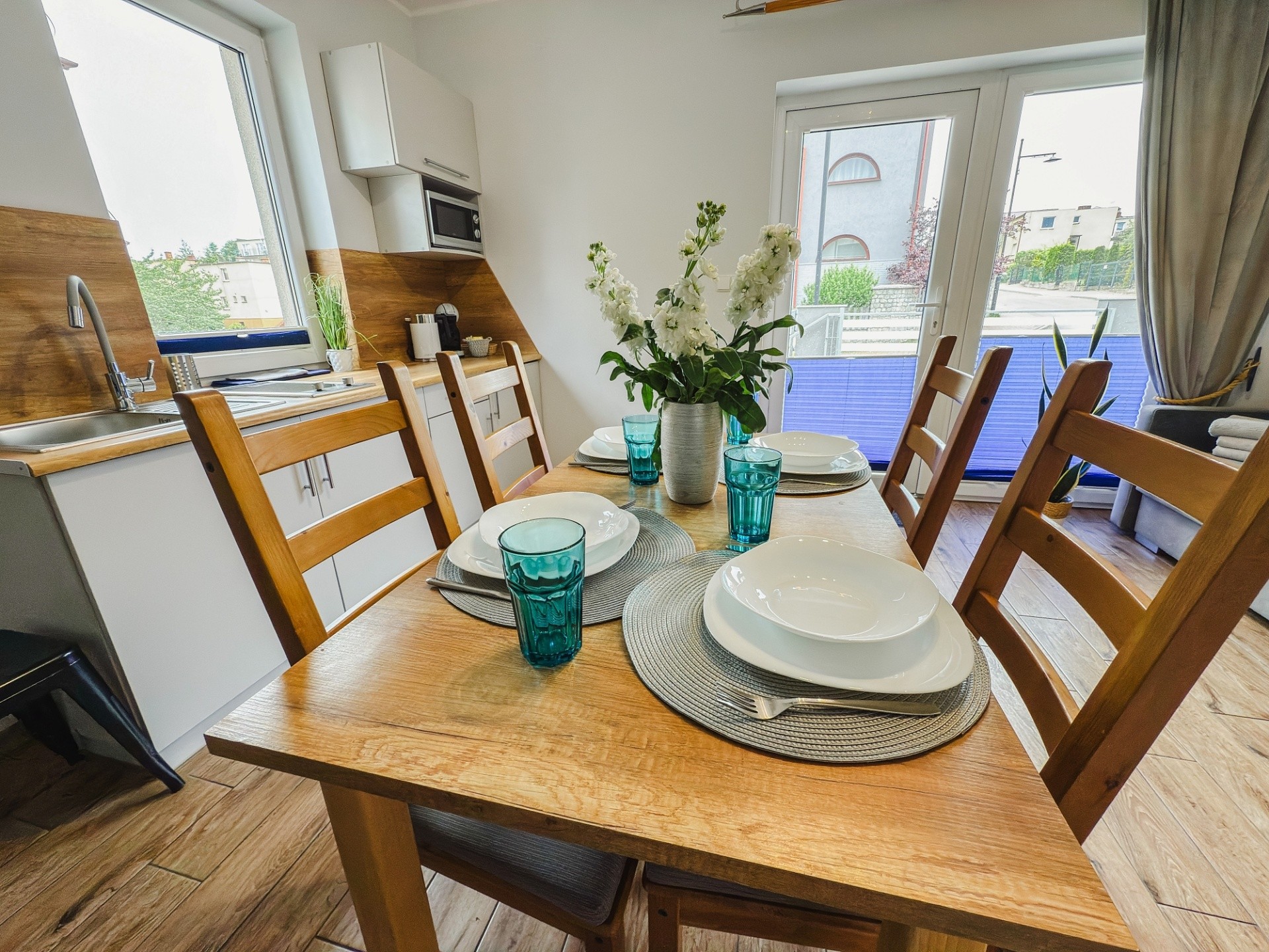 Salon z aneksem kuchennym