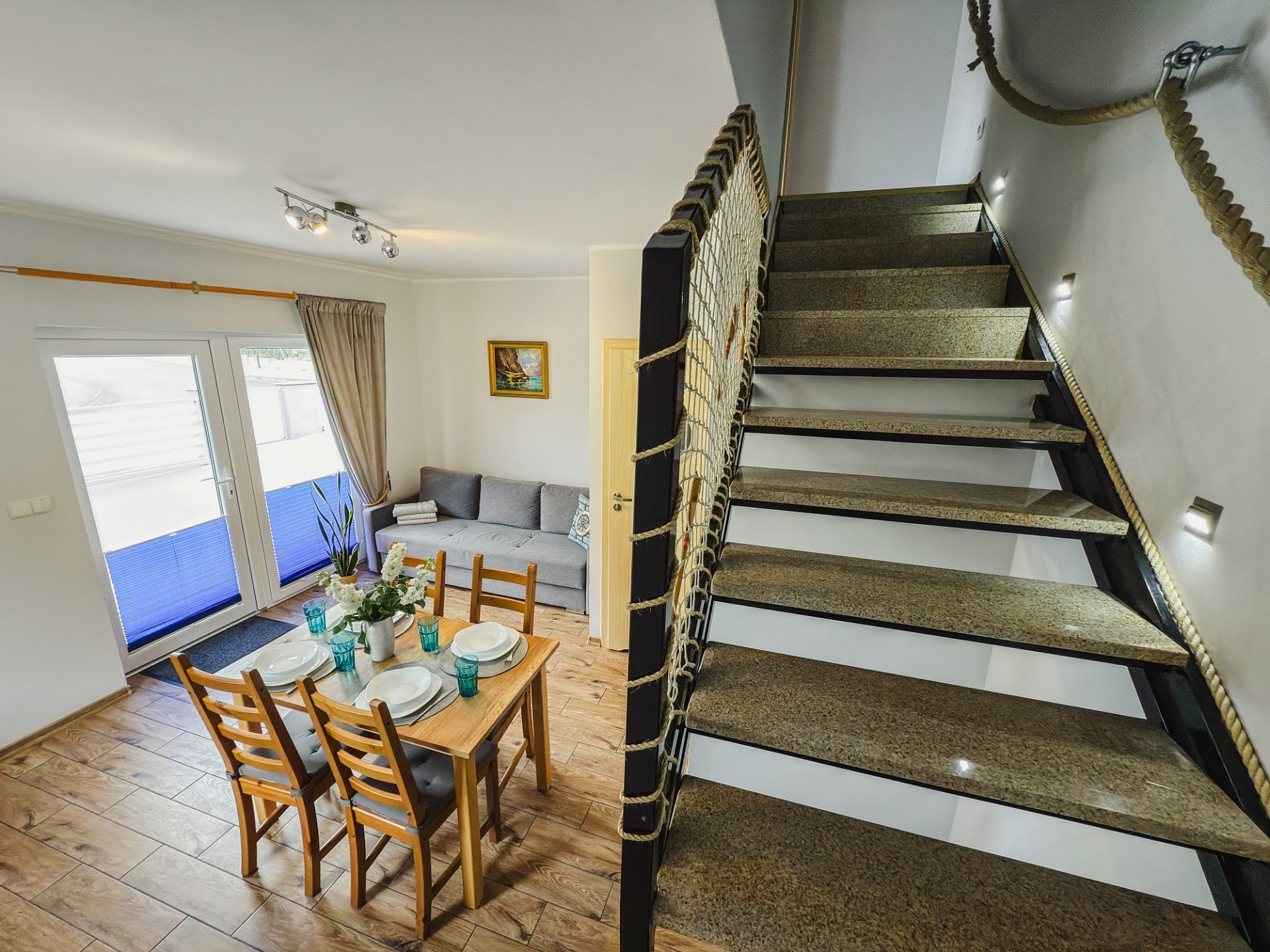 Salon z aneksem kuchennym