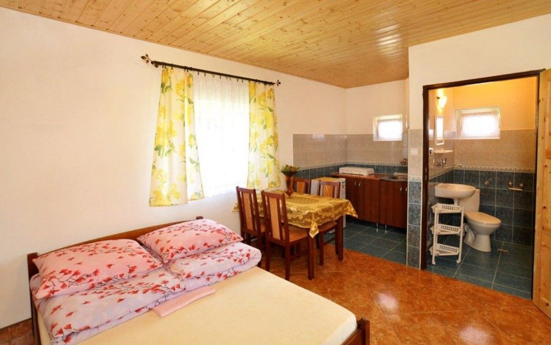 Domki i Pokoje ALICJA