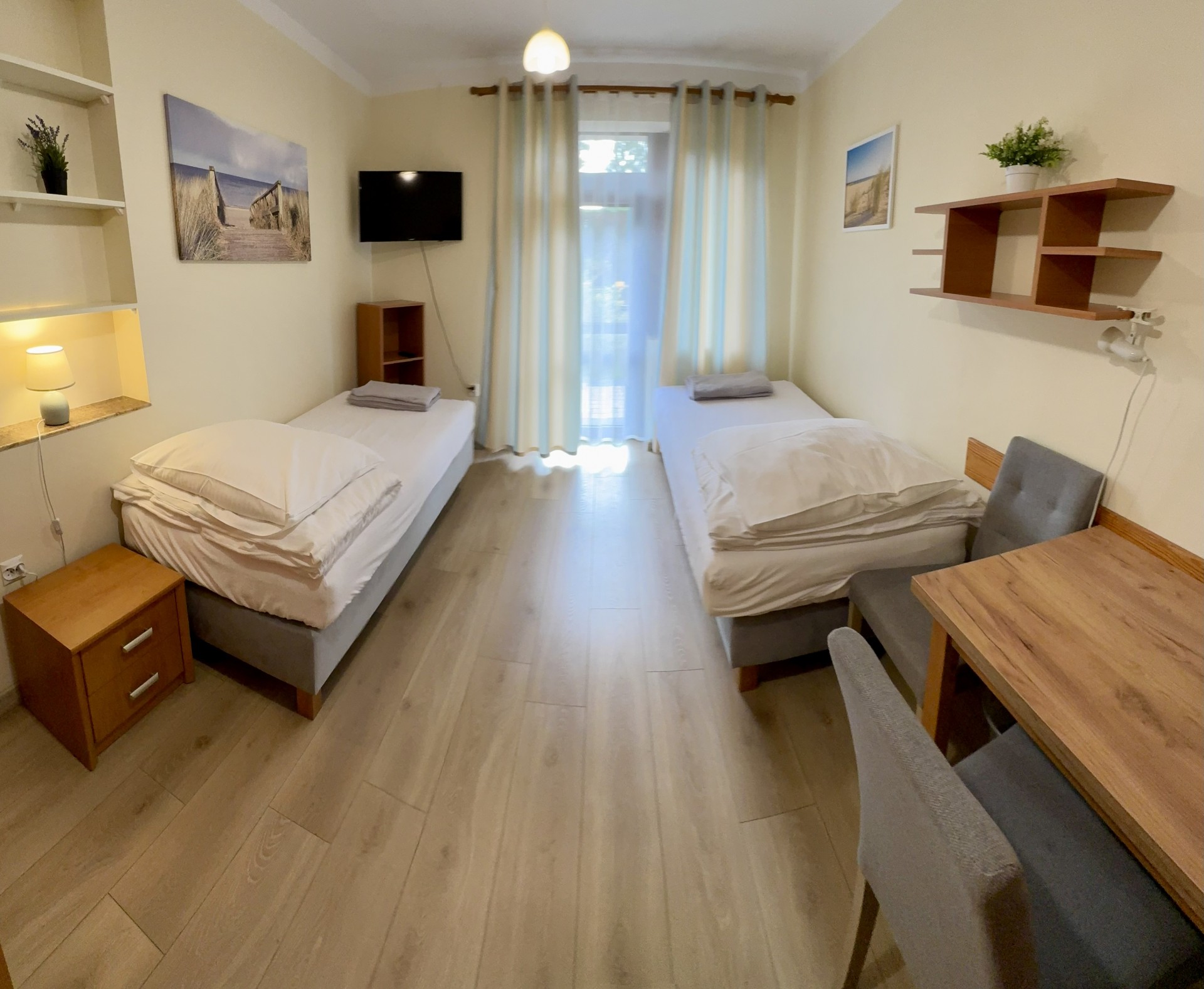 pokój nr8, 2os., parter