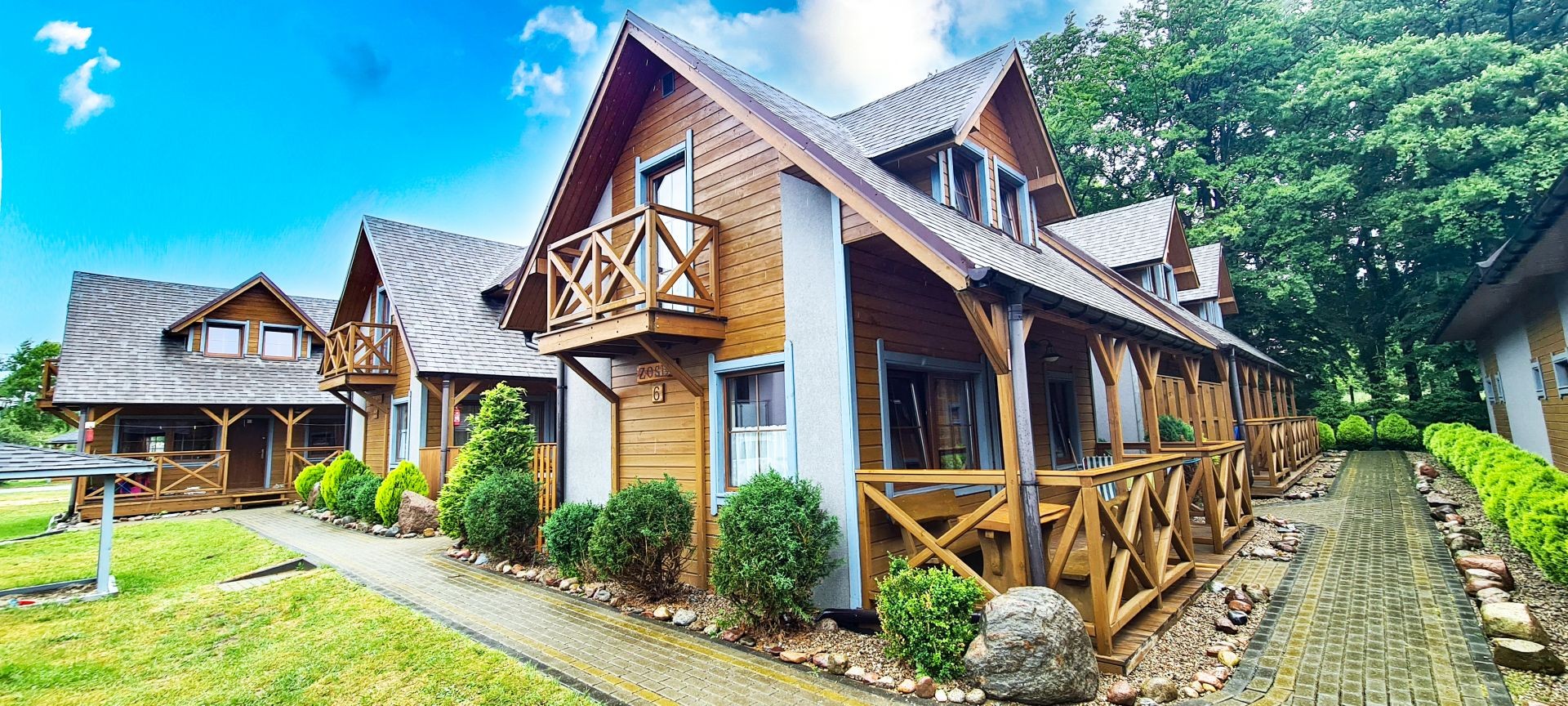 Domki i apartamenty LATARNIKA