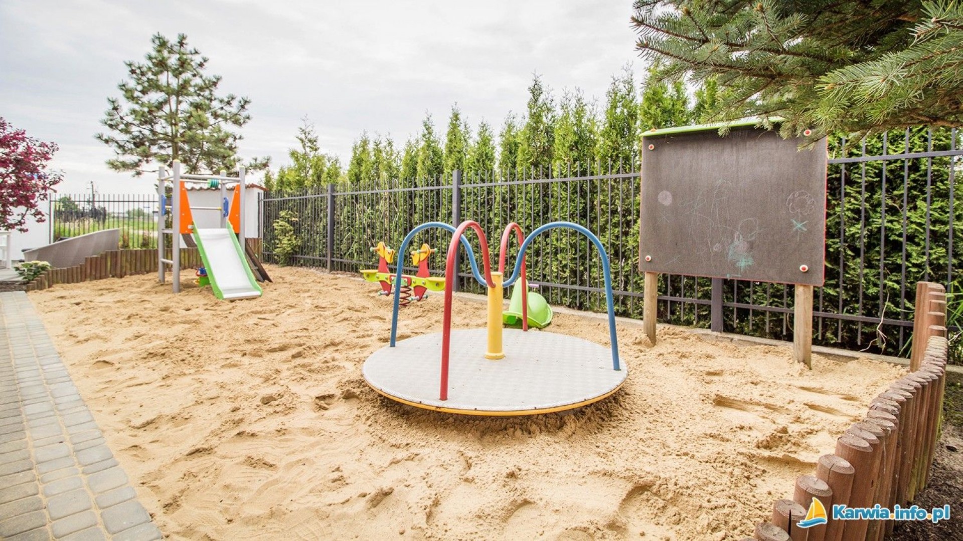 Pokoje i Apartamenty KOLIBER