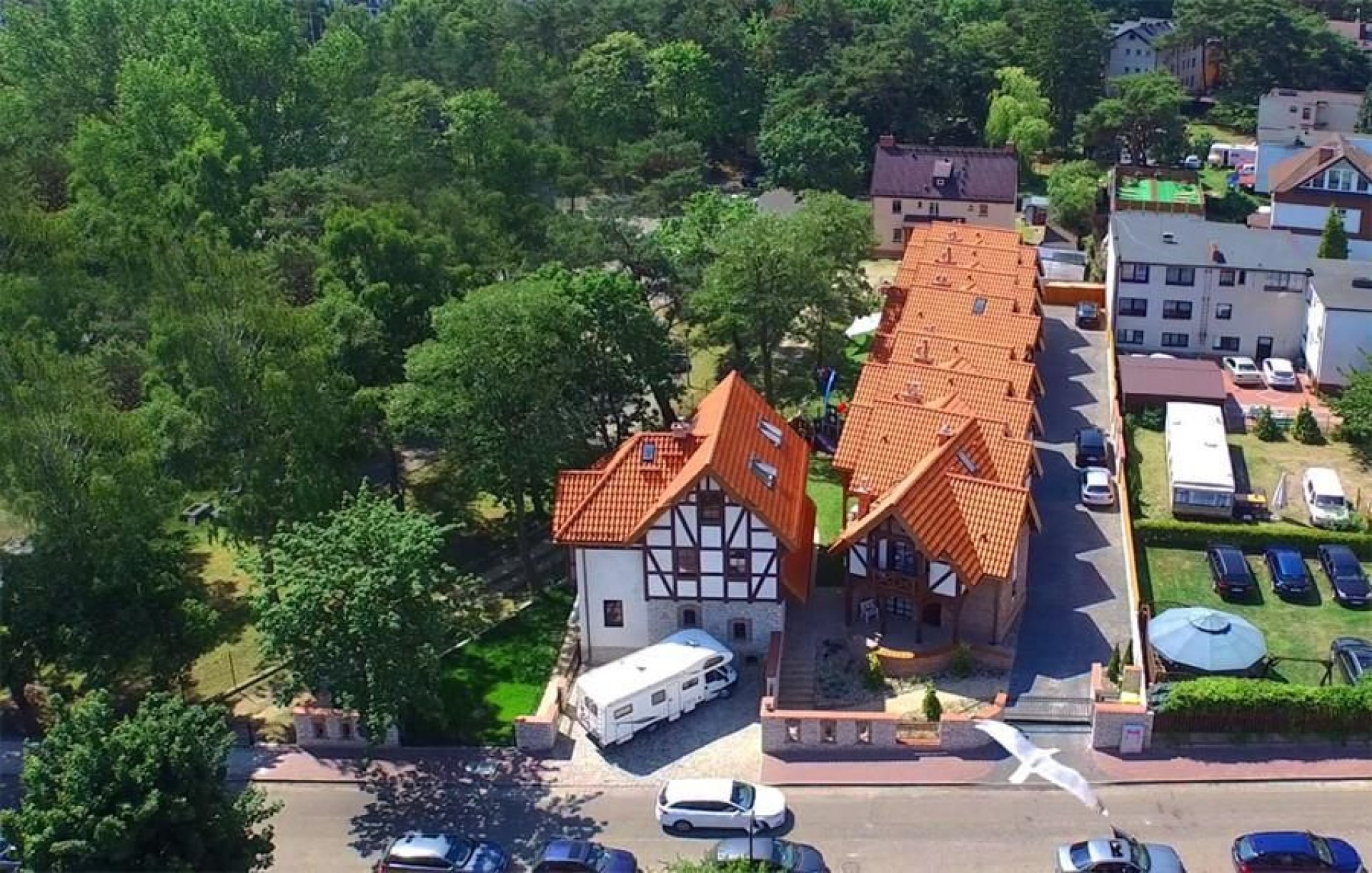 Domki Apartamentowe HALLERÓWKA