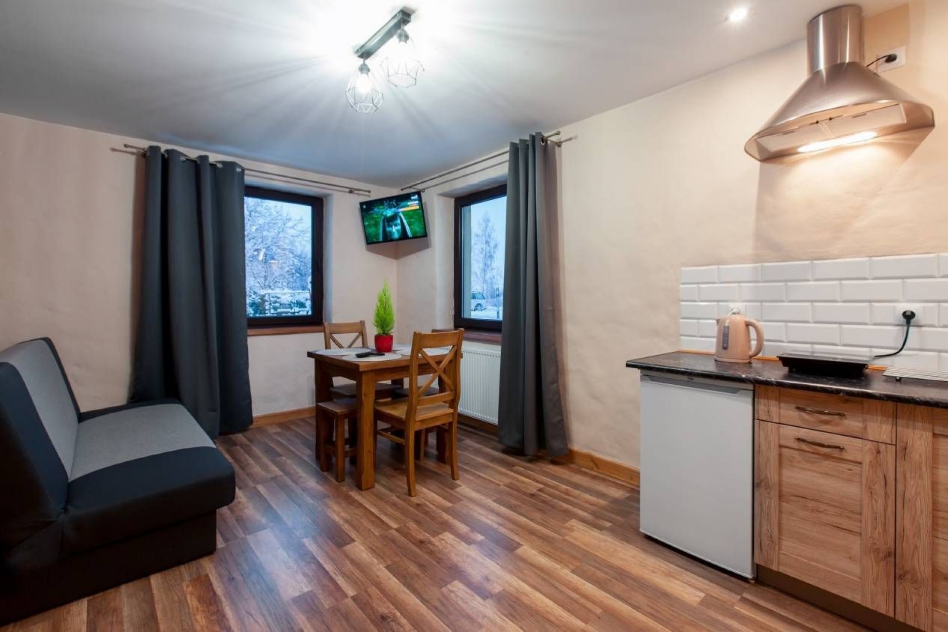 APARTAMENTY - POKOJE ARAMIKA