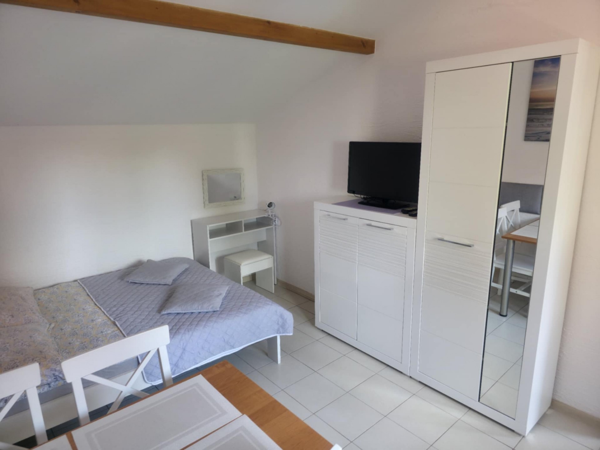 MUROWANY DOMEK LETNISKOWY 2 POK. 4 OSOB. z mini kuchnią oraz balkonem