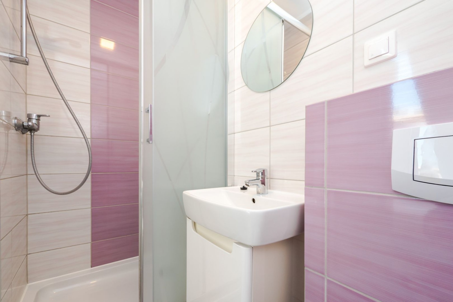 Pole Namiotowe i Pokoje U GIENIA