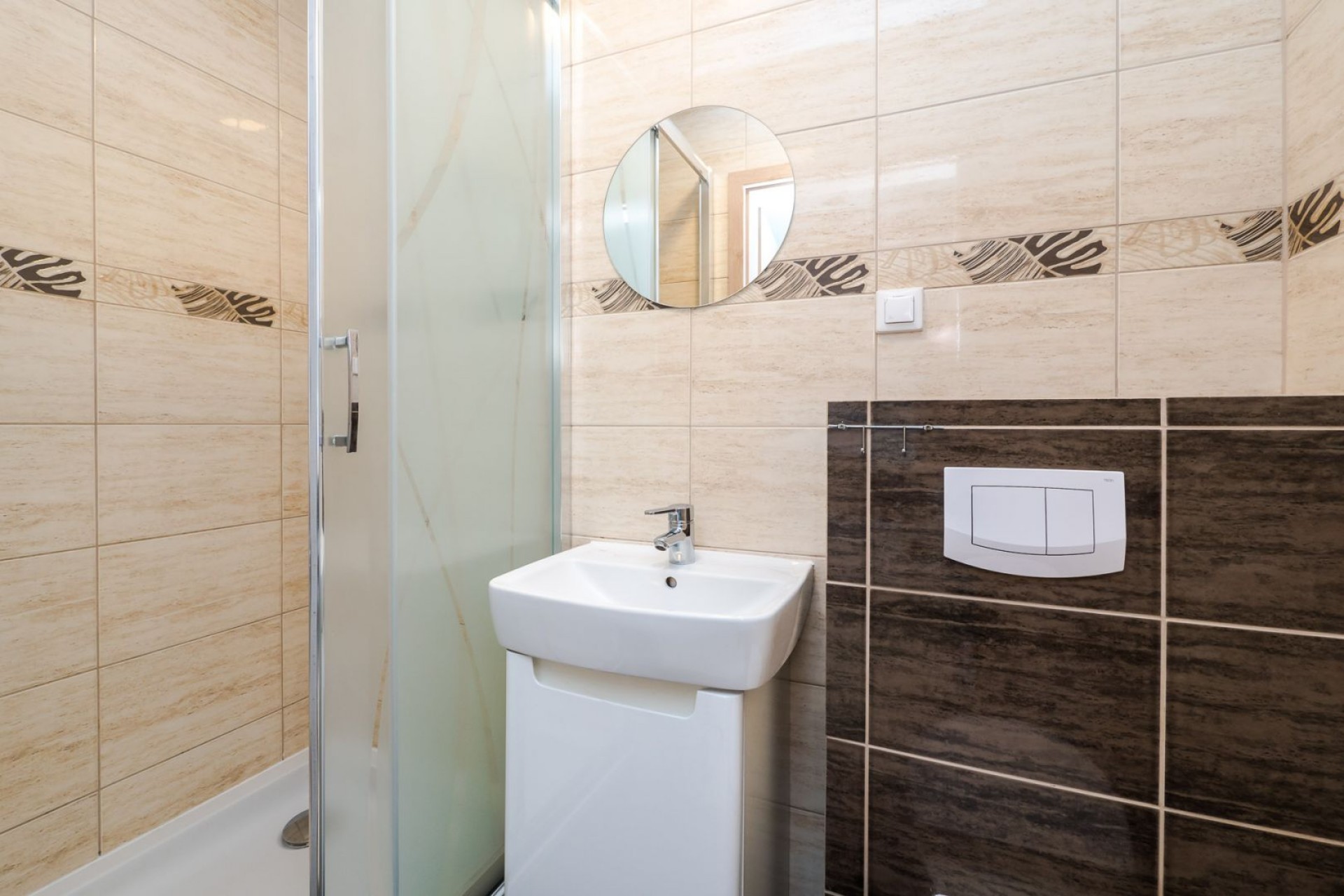 Pole Namiotowe i Pokoje U GIENIA