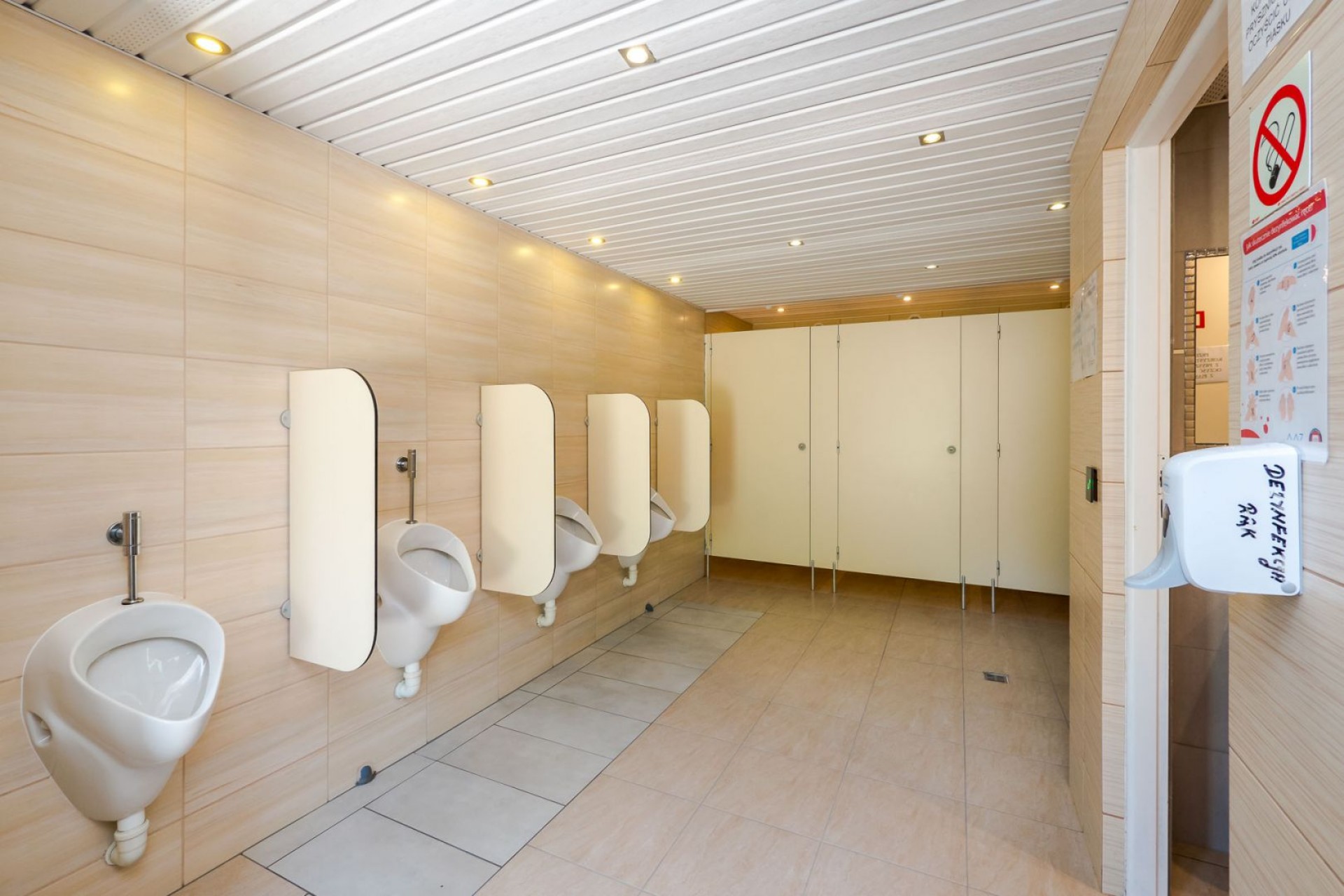 Pole Namiotowe i Pokoje U GIENIA