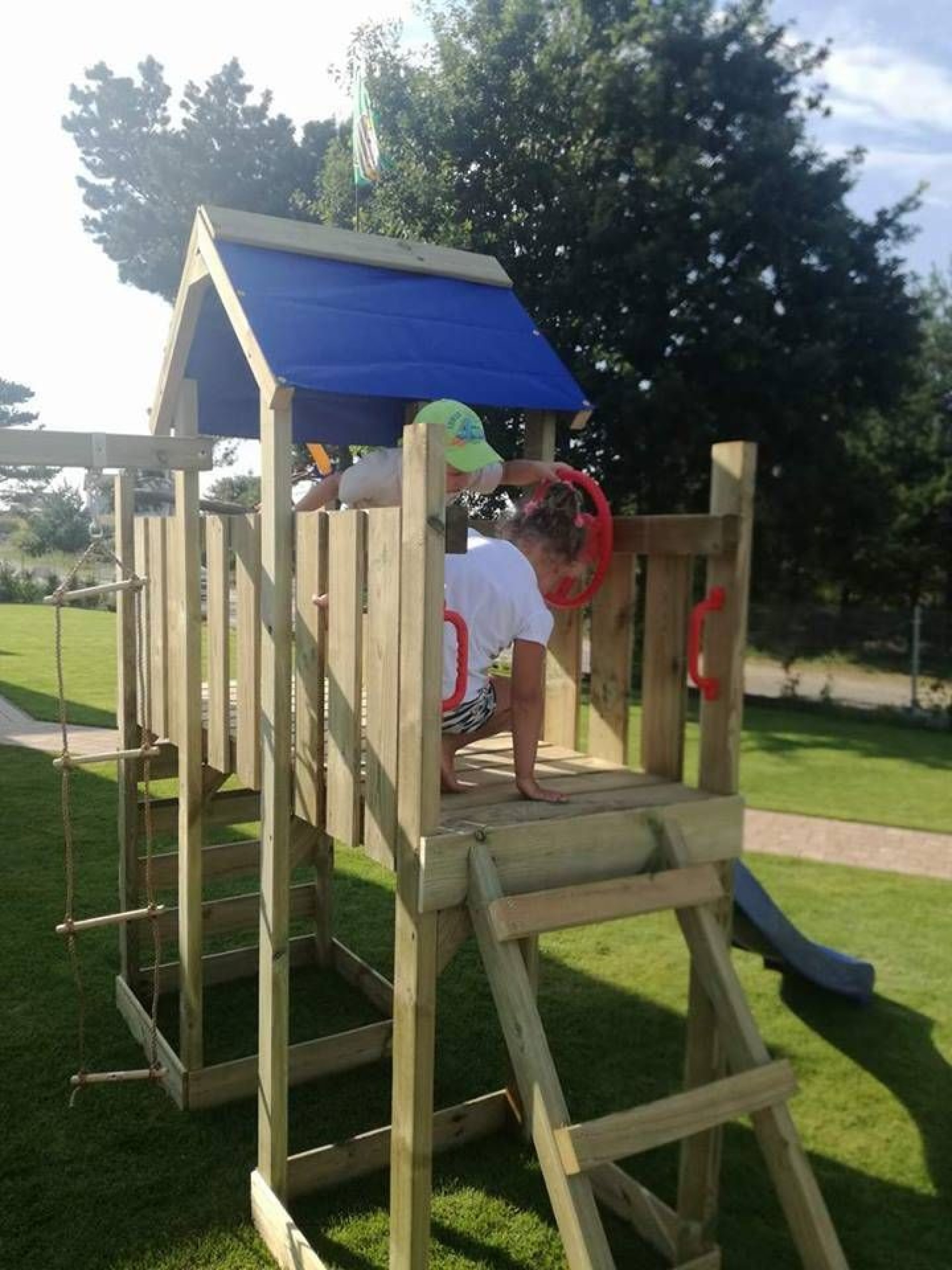 Domki-Apartamenty Żagiel Ostrowo