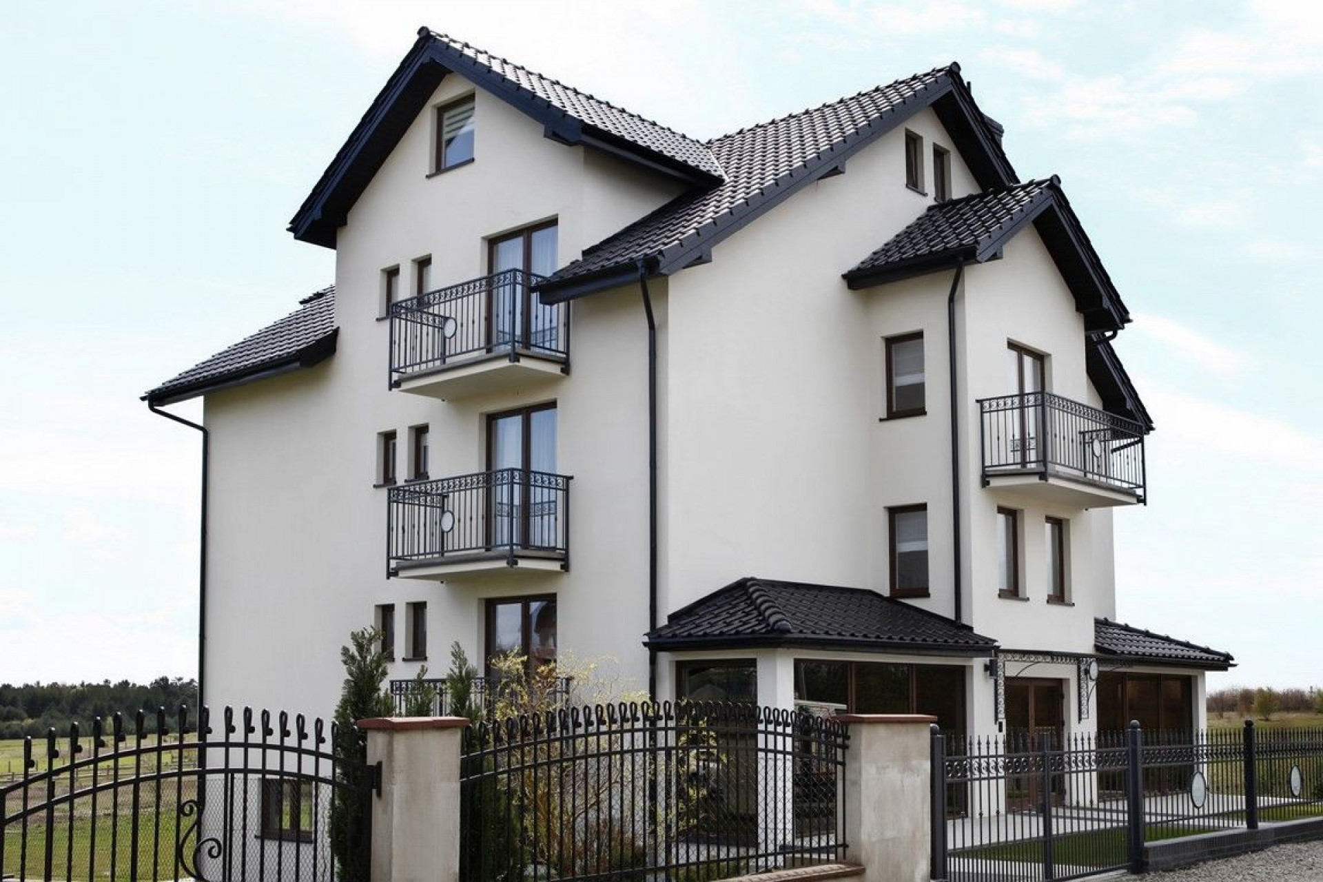 Pokoje Gościnne AGAT i Apartamenty JERRY