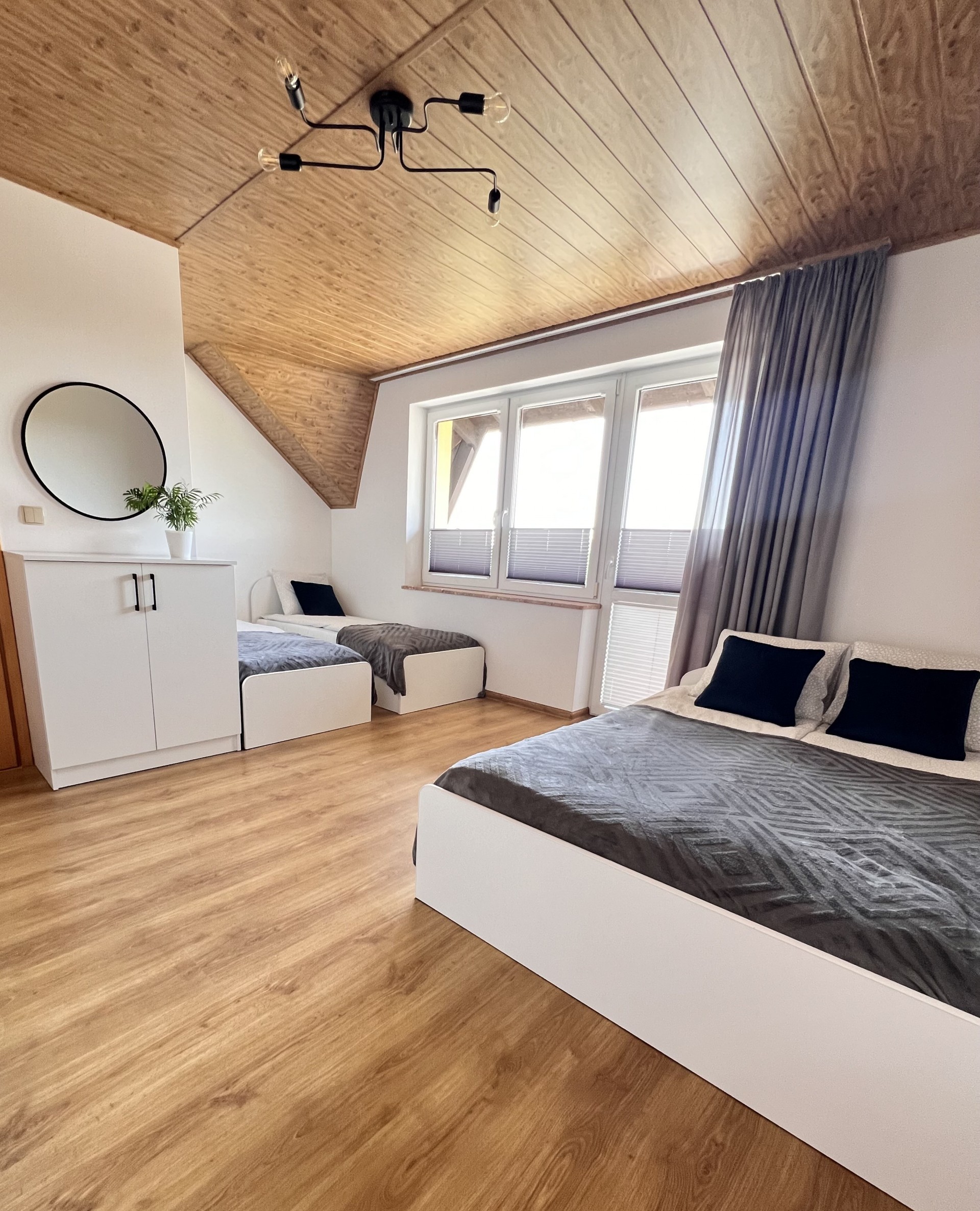 Apartament ~ Sypialnia