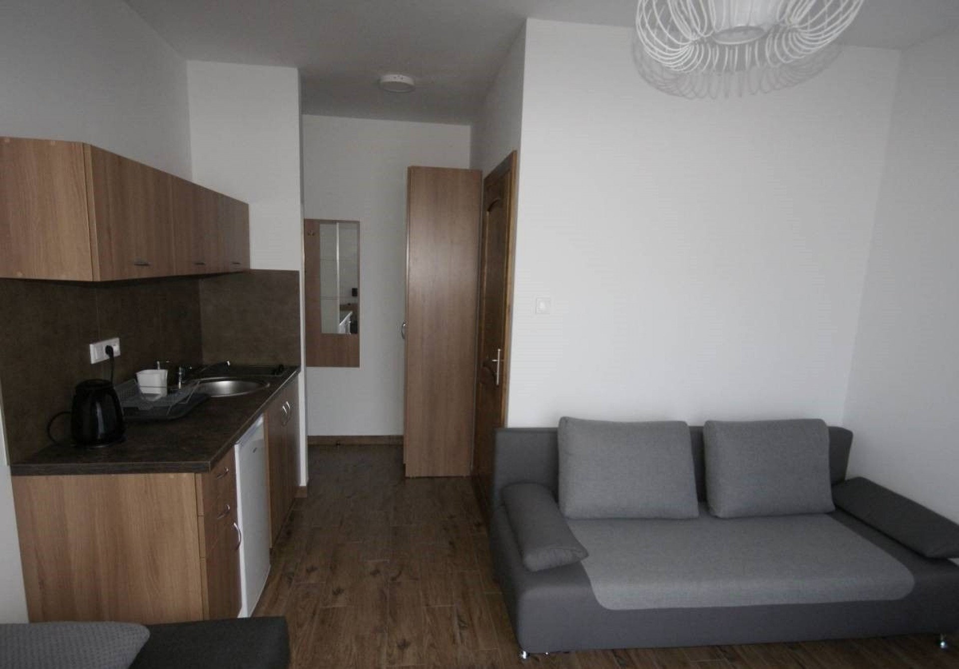 Pokoje Gościnne JASKÓŁKA