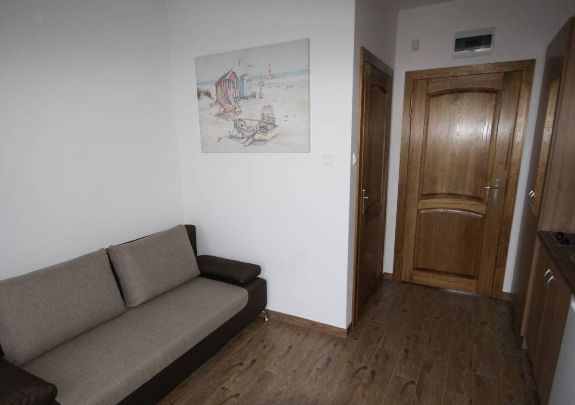 Pokoje Gościnne JASKÓŁKA