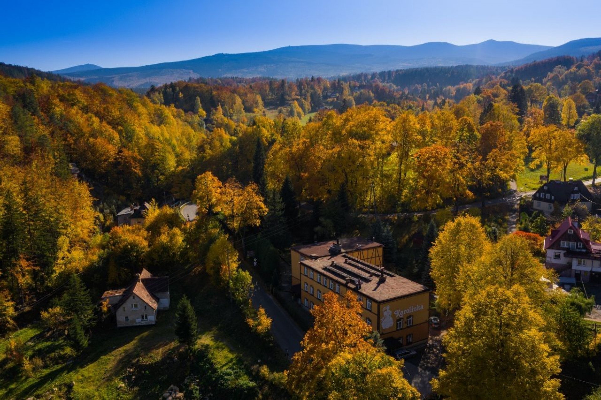 Ośrodek Kolonijno-Wczasowy KAROLINKA