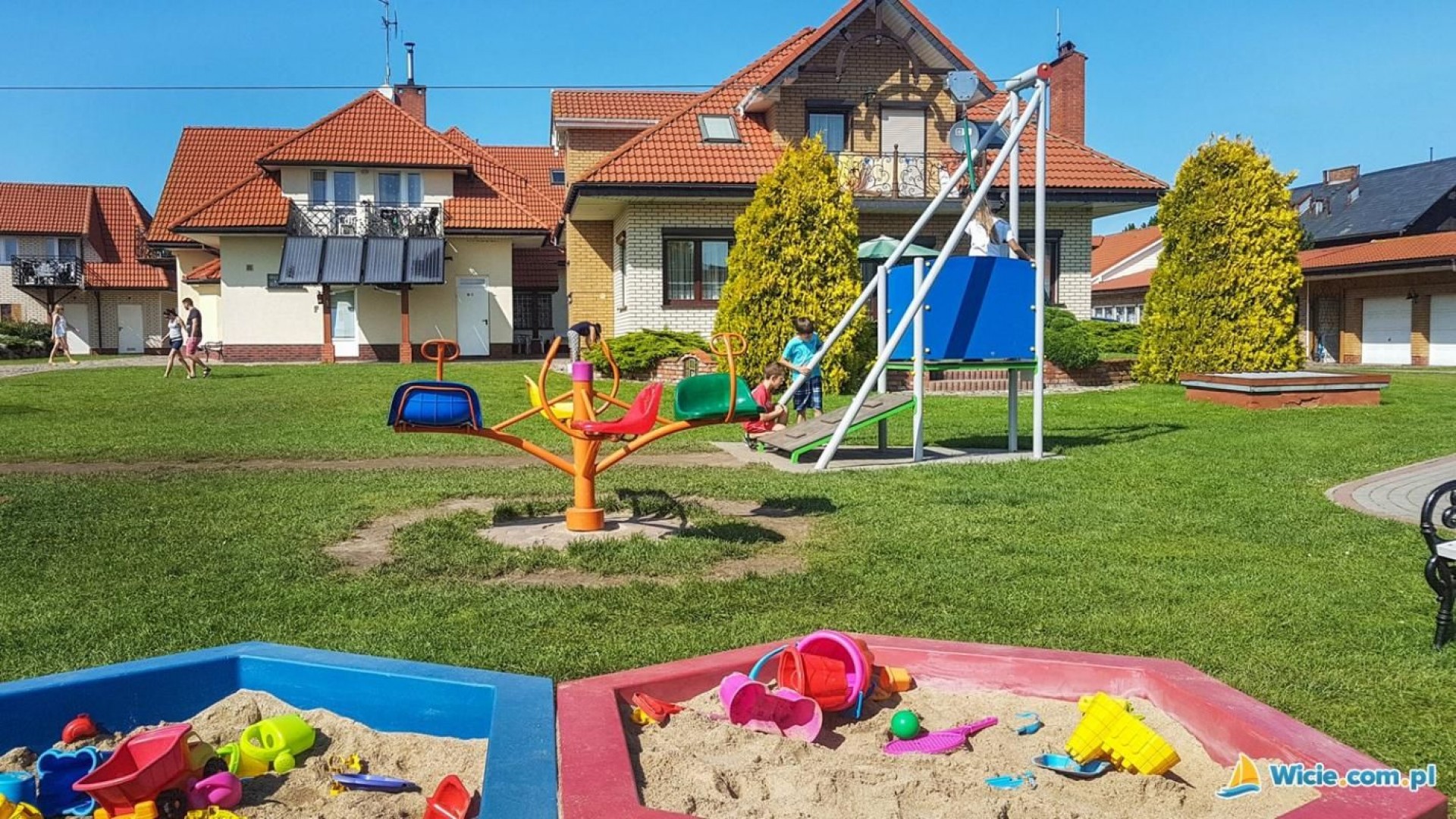 Domki i Pokoje NEPTUN