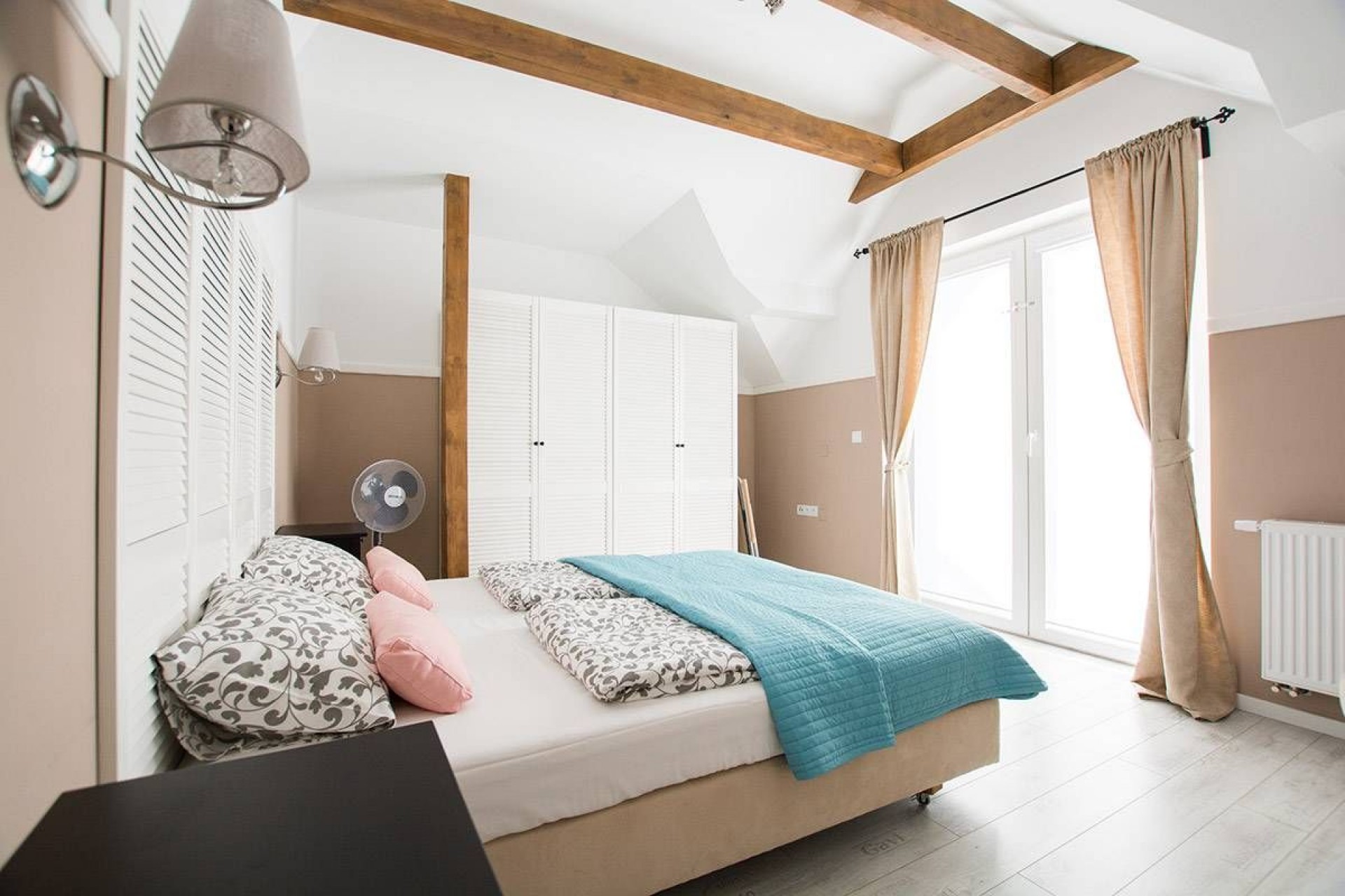 Pokoje Gościnne JANTAR