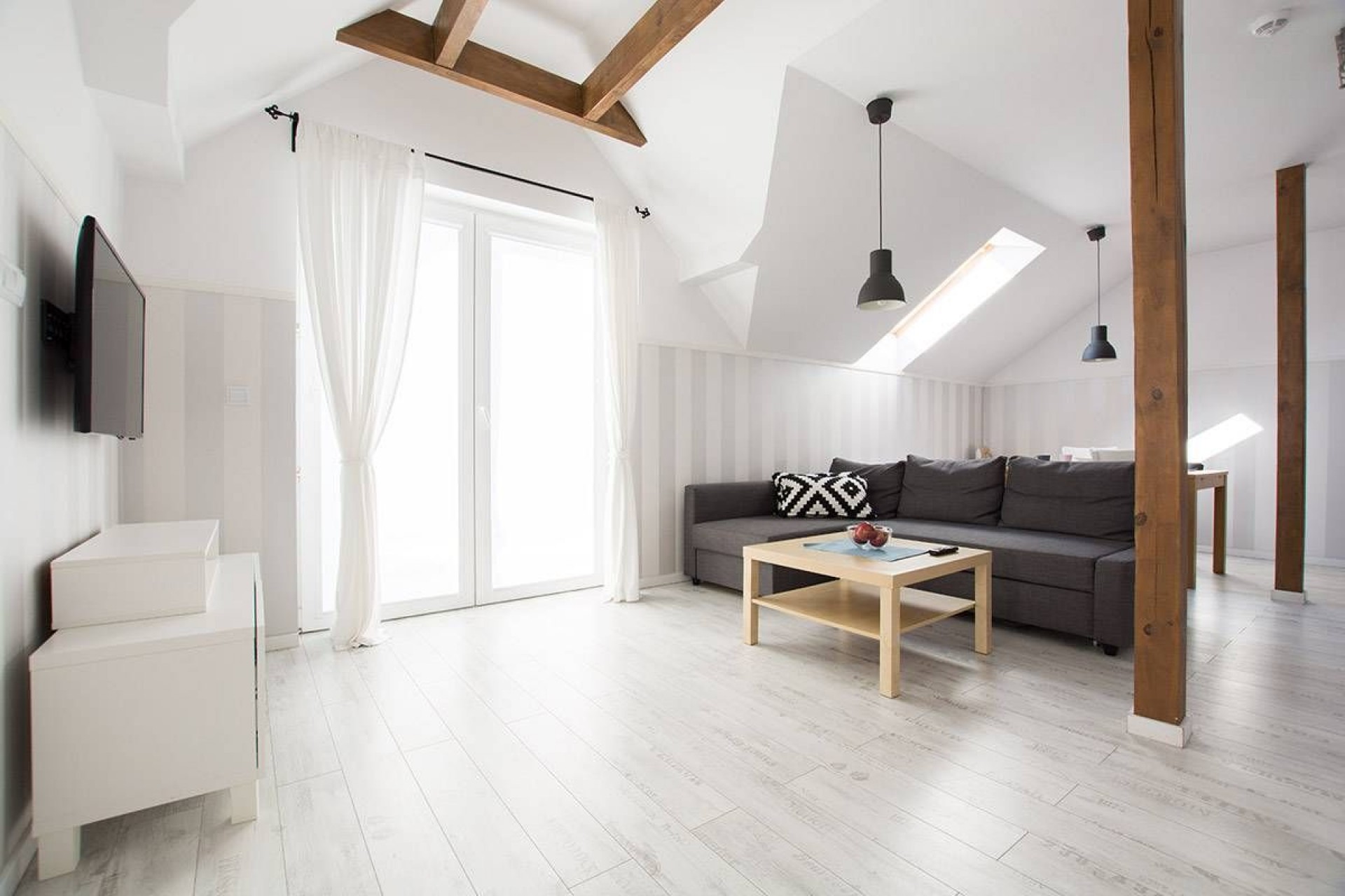 Pokoje Gościnne JANTAR