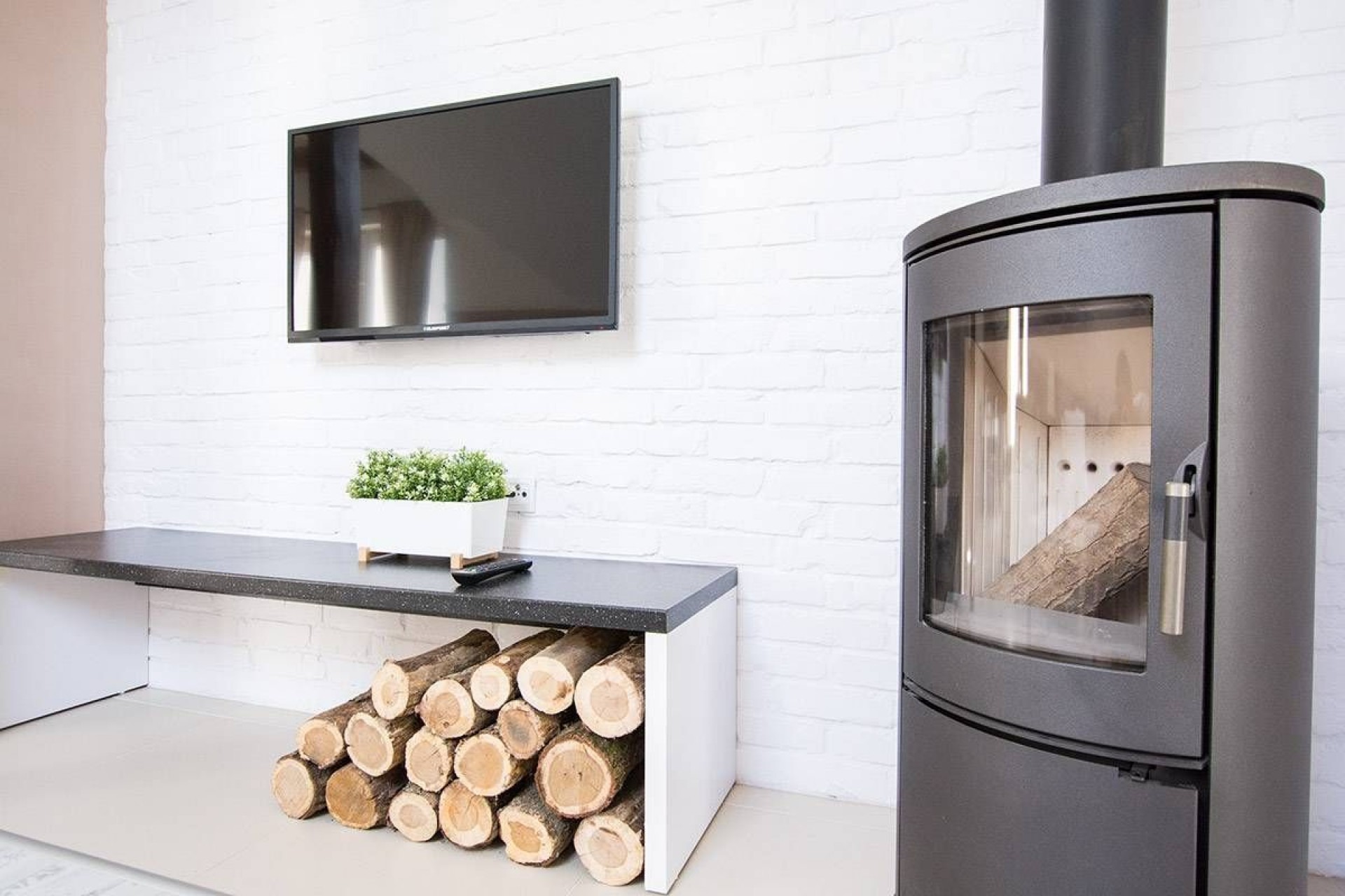 Pokoje Gościnne JANTAR