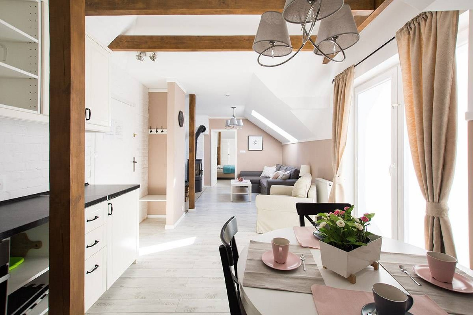 Pokoje Gościnne JANTAR