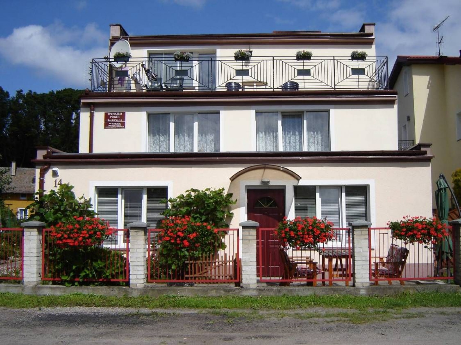 Apartamenty i Domki PRZY PLAŻY