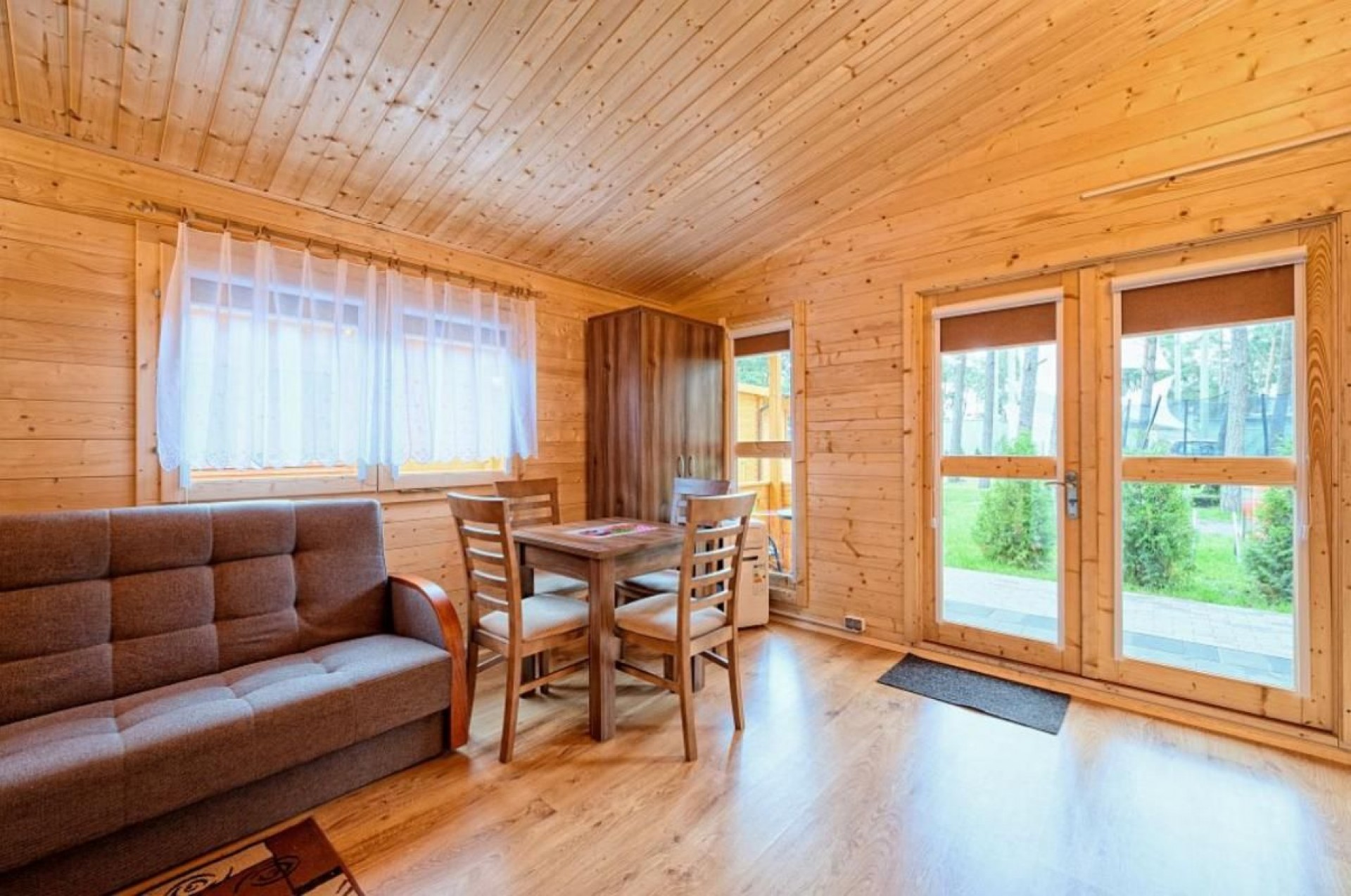 RODOS Domki i Apartamenty - blisko morza