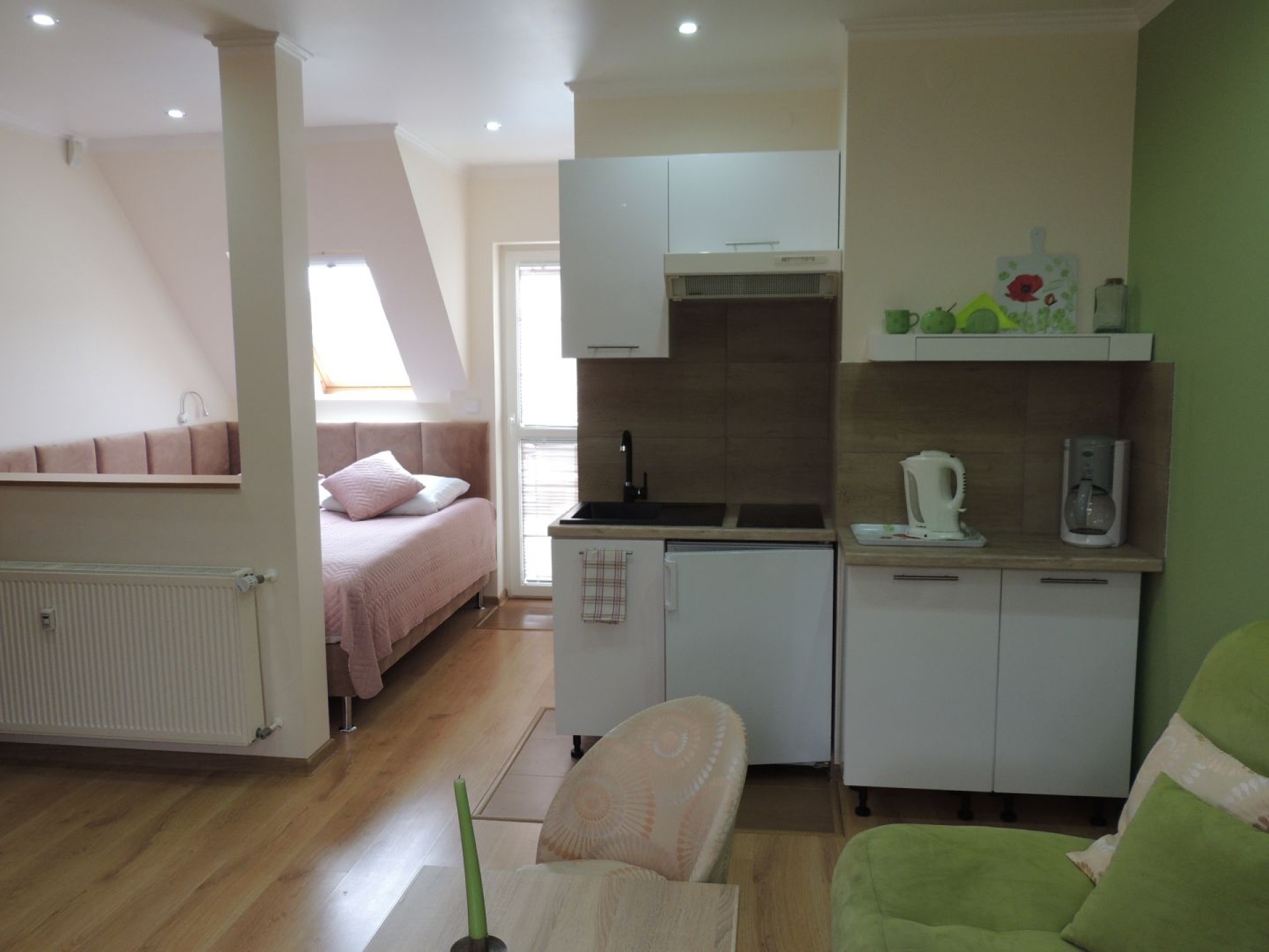 apartament 2 poziomowy z balkonem