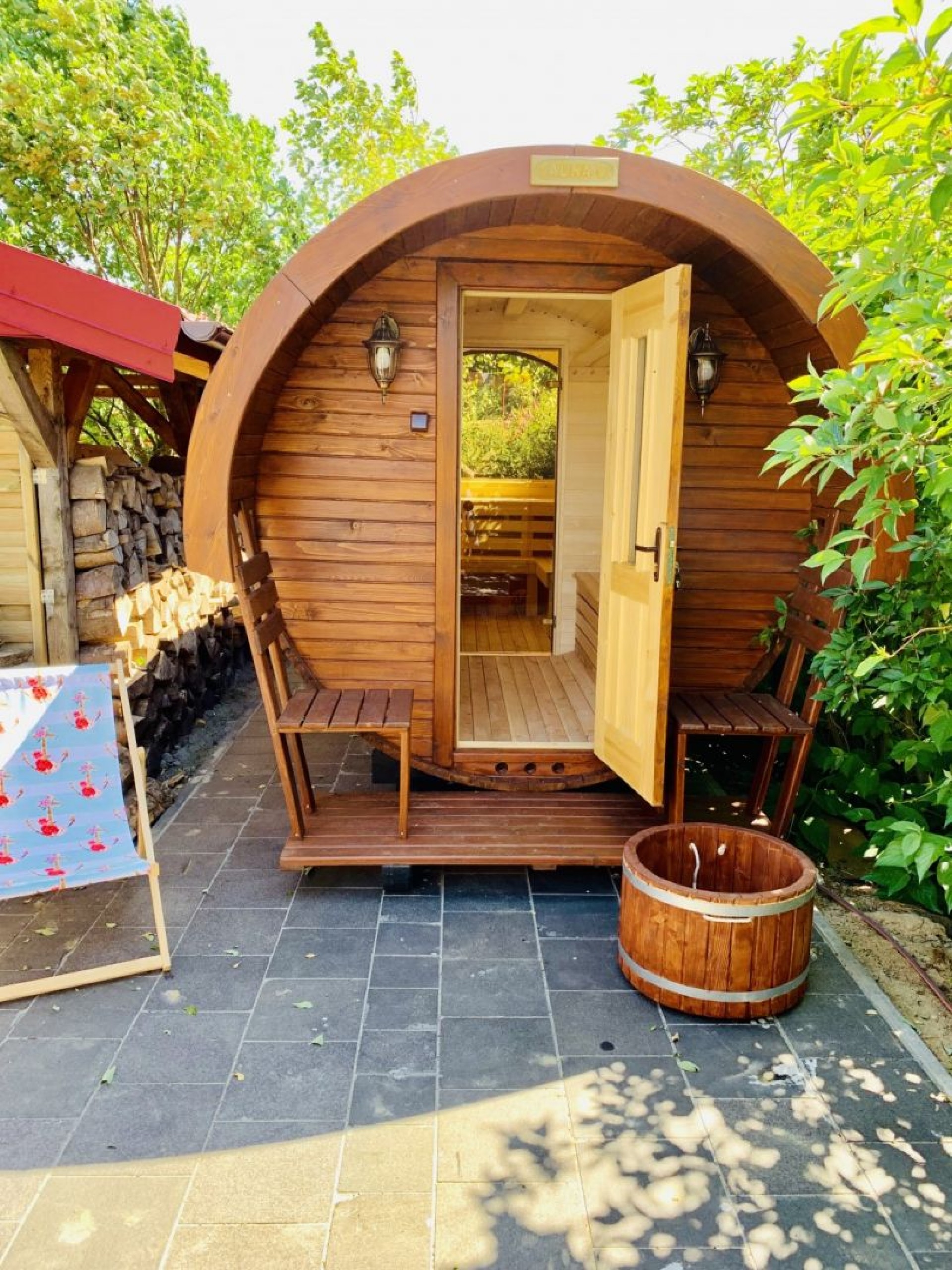 Dom Wczasowy POD LIPAMI