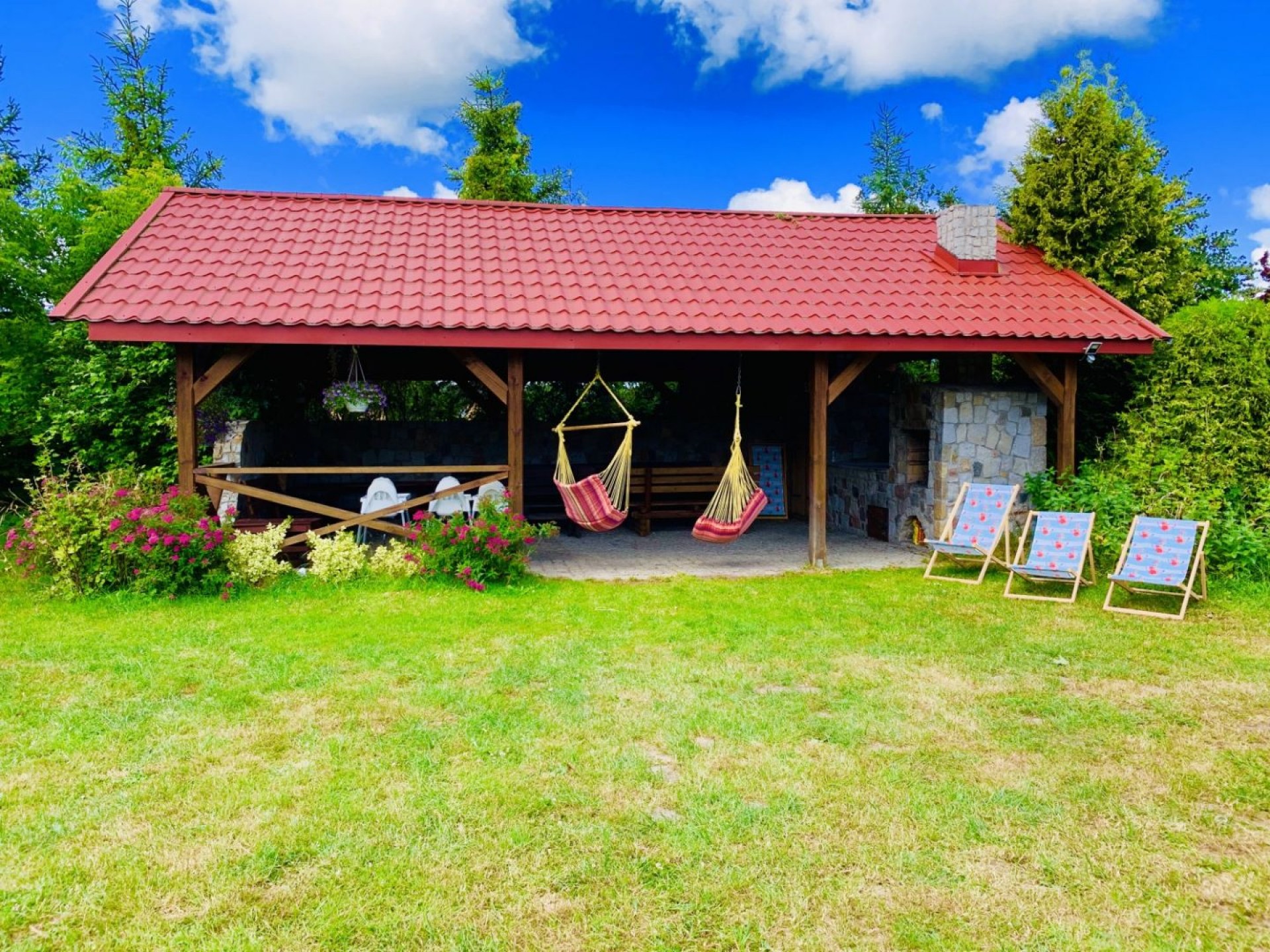 Dom Wczasowy POD LIPAMI