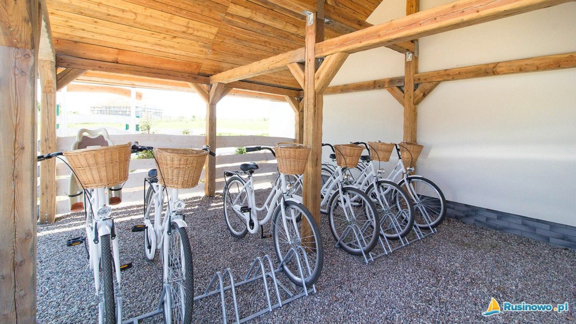 Domki Letniskowe RODZINNE RUSINOWO