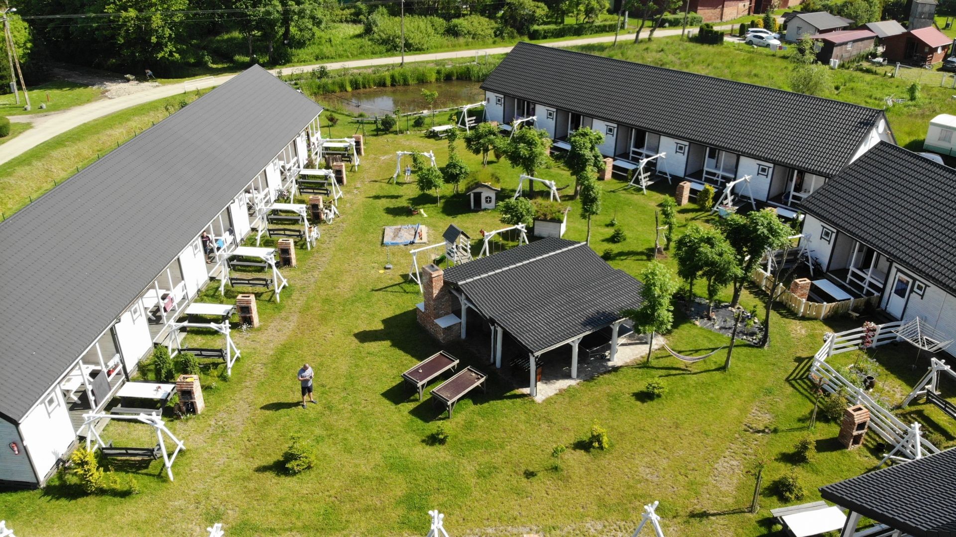 Domki Letniskowe RODZINNE RUSINOWO