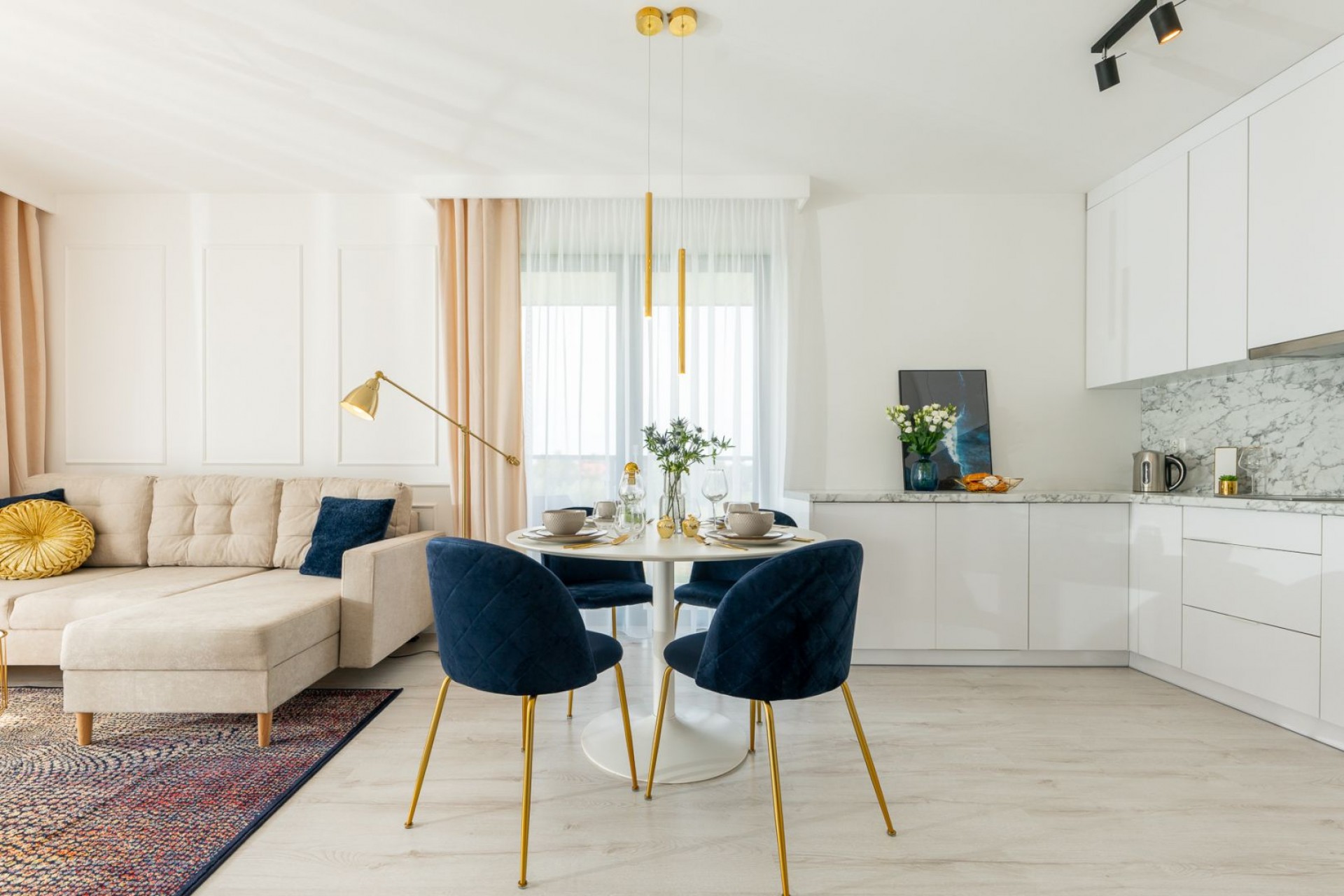 Pokoje i Apartamenty BLU PORT