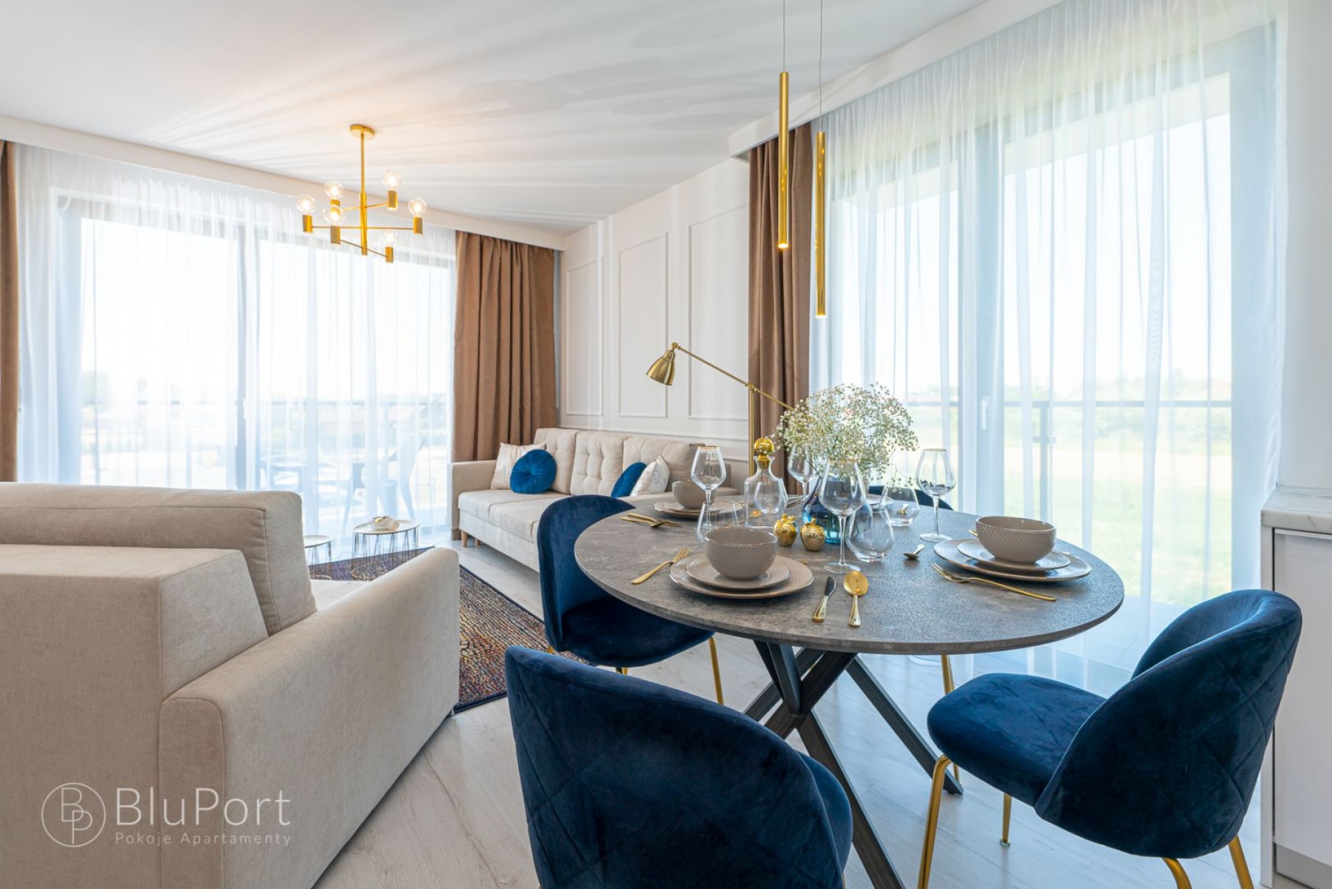 Pokoje i Apartamenty BLU PORT