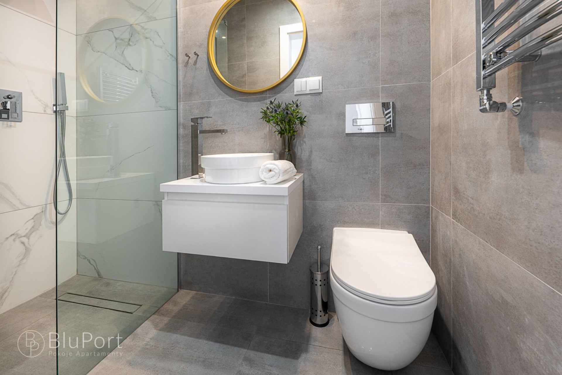 Pokoje i Apartamenty BLU PORT