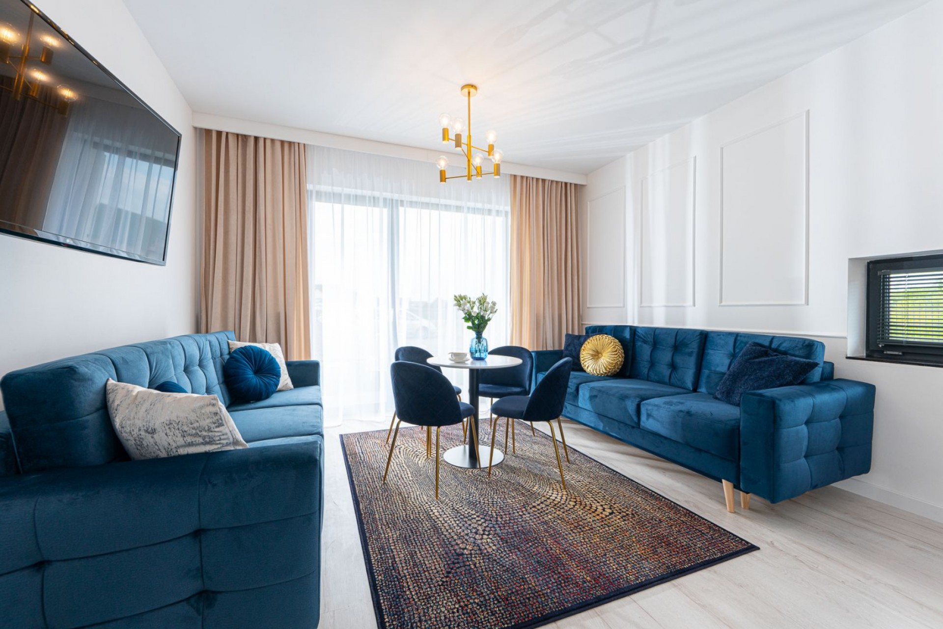 Pokoje i Apartamenty BLU PORT