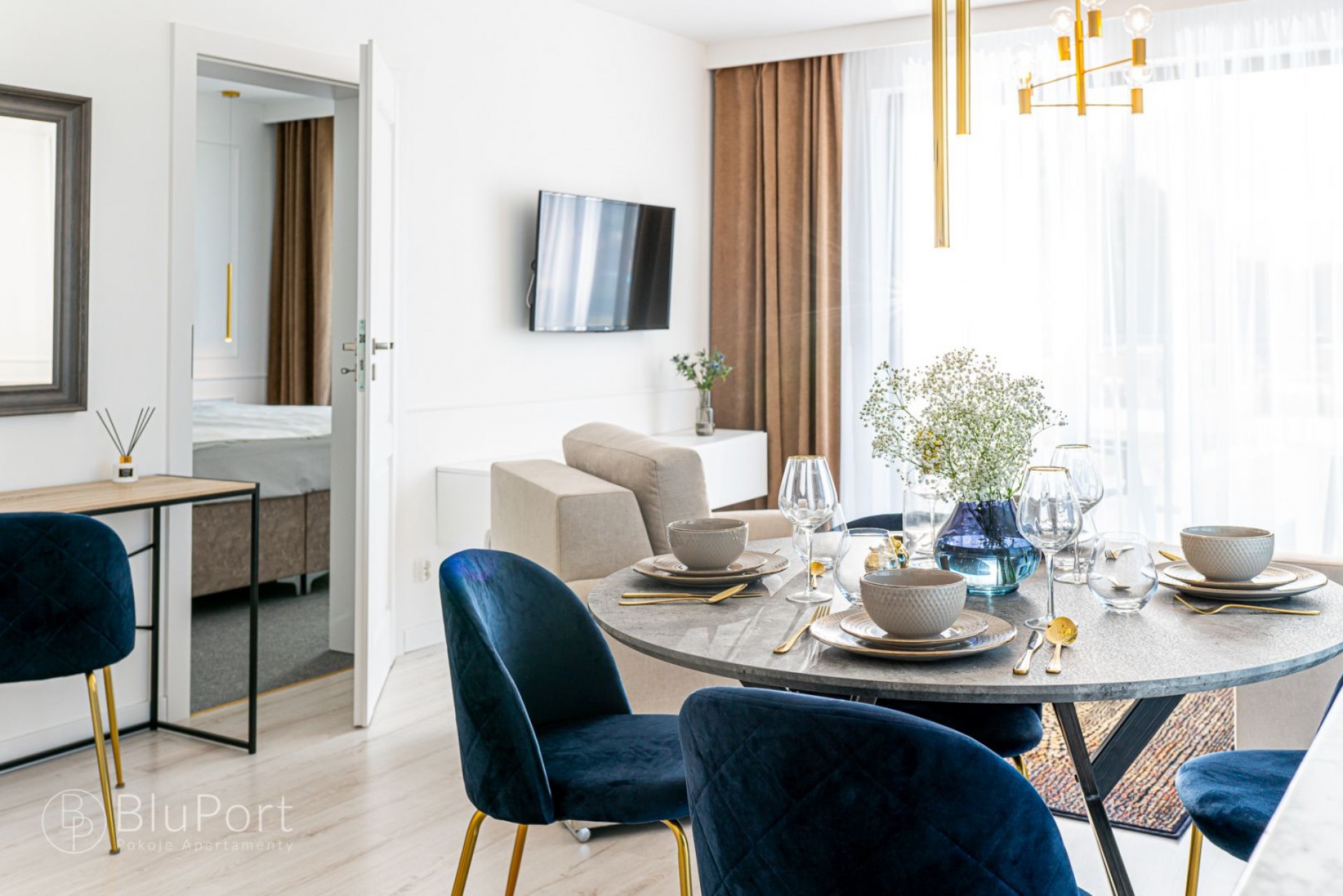 Pokoje i Apartamenty BLU PORT