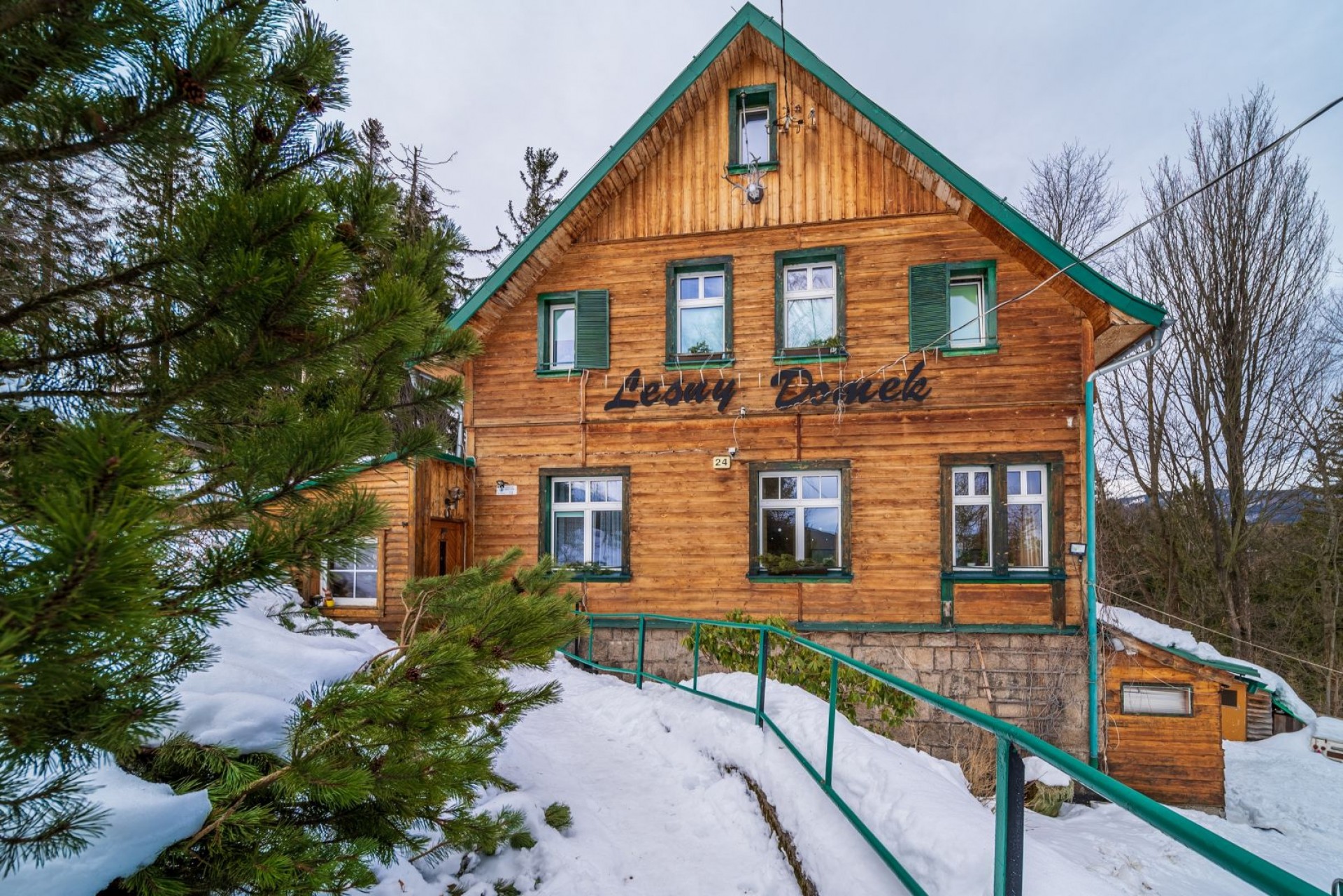 Willa LEŚNY DOMEK - apartamenty