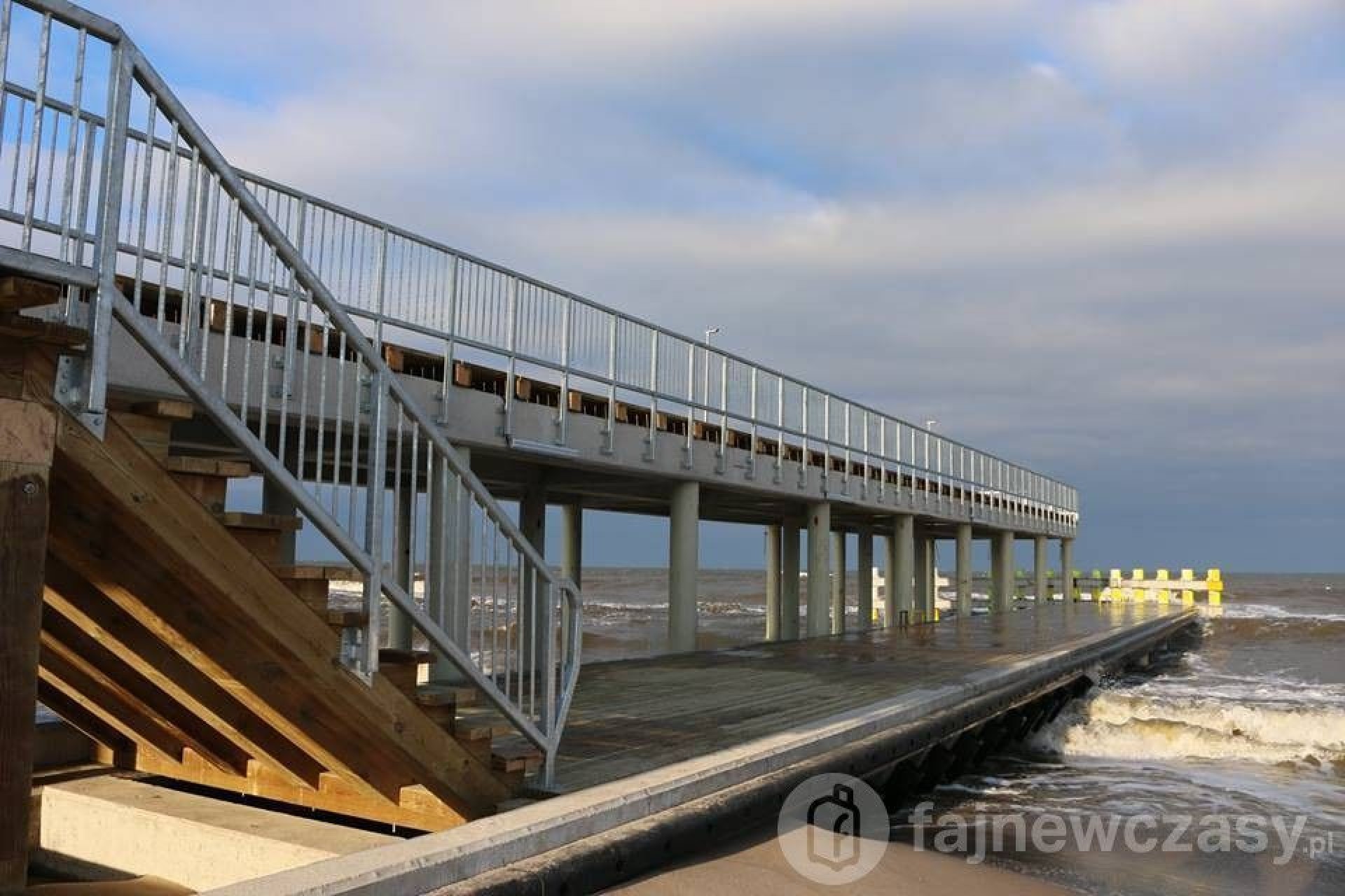  Domki&Pokoje POD SZKLANĄ WYDMĄ 30m od morza