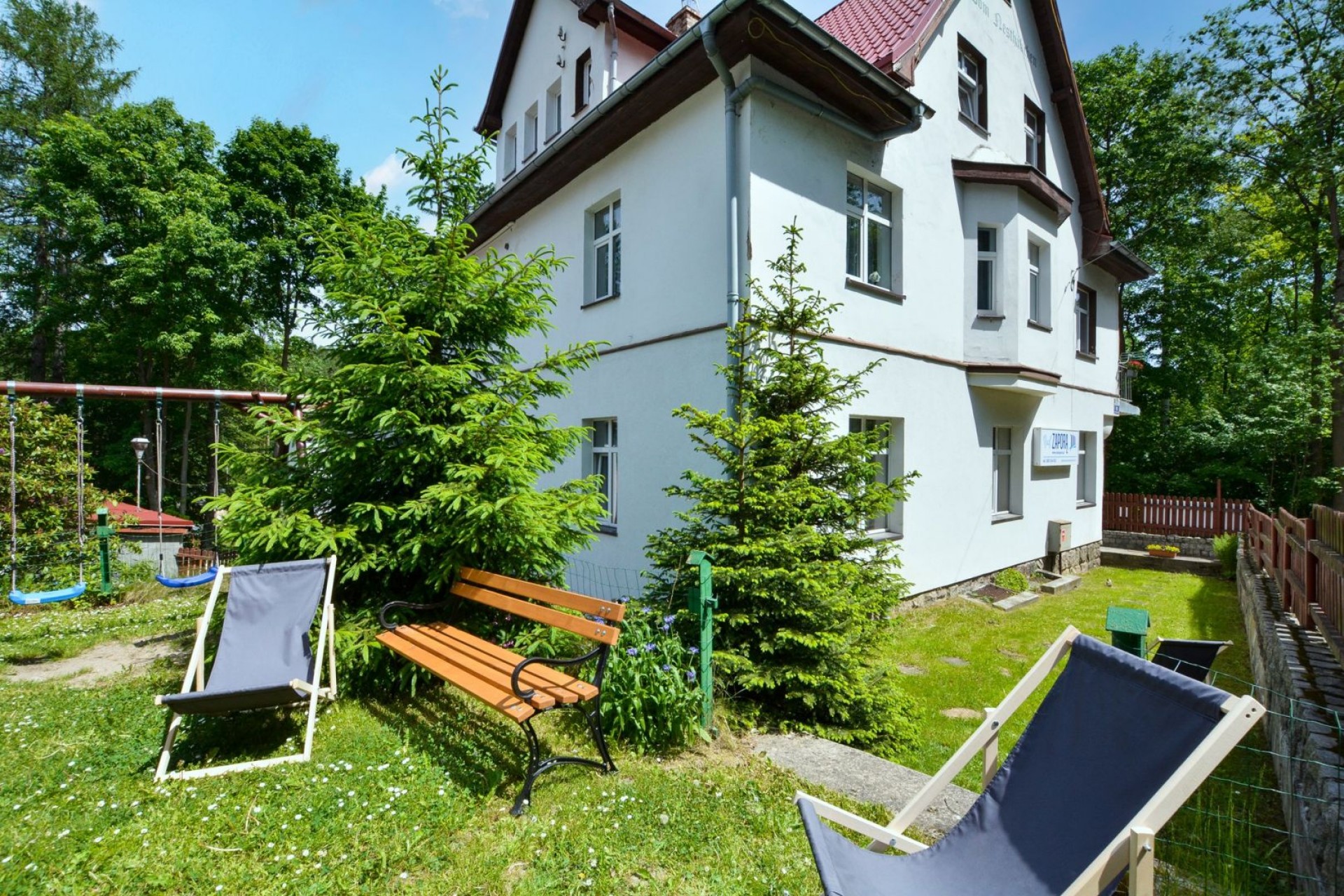 Willa NAD ZAPORĄ
