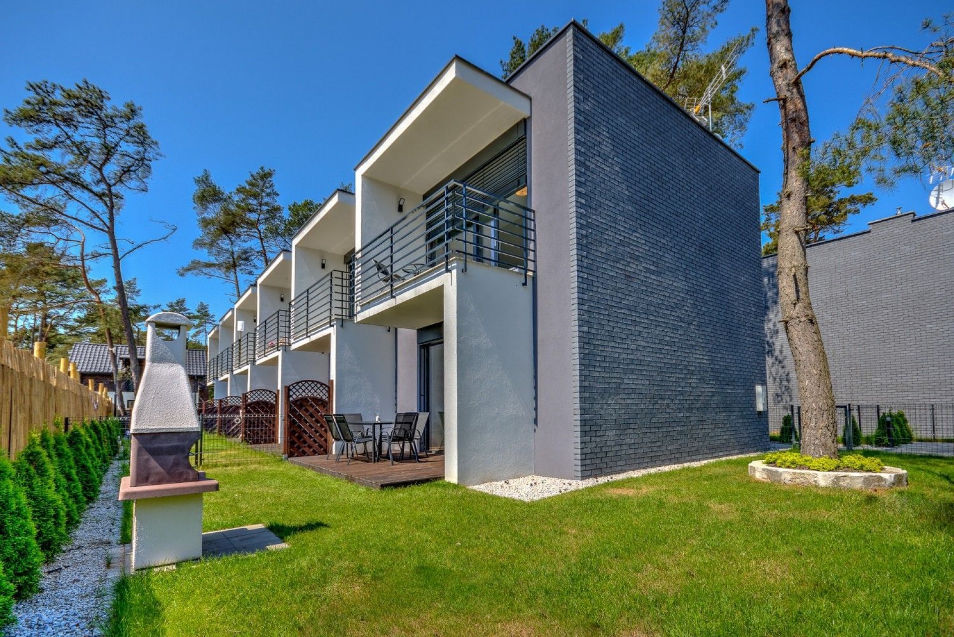 APRENT DOMY Pobierowo