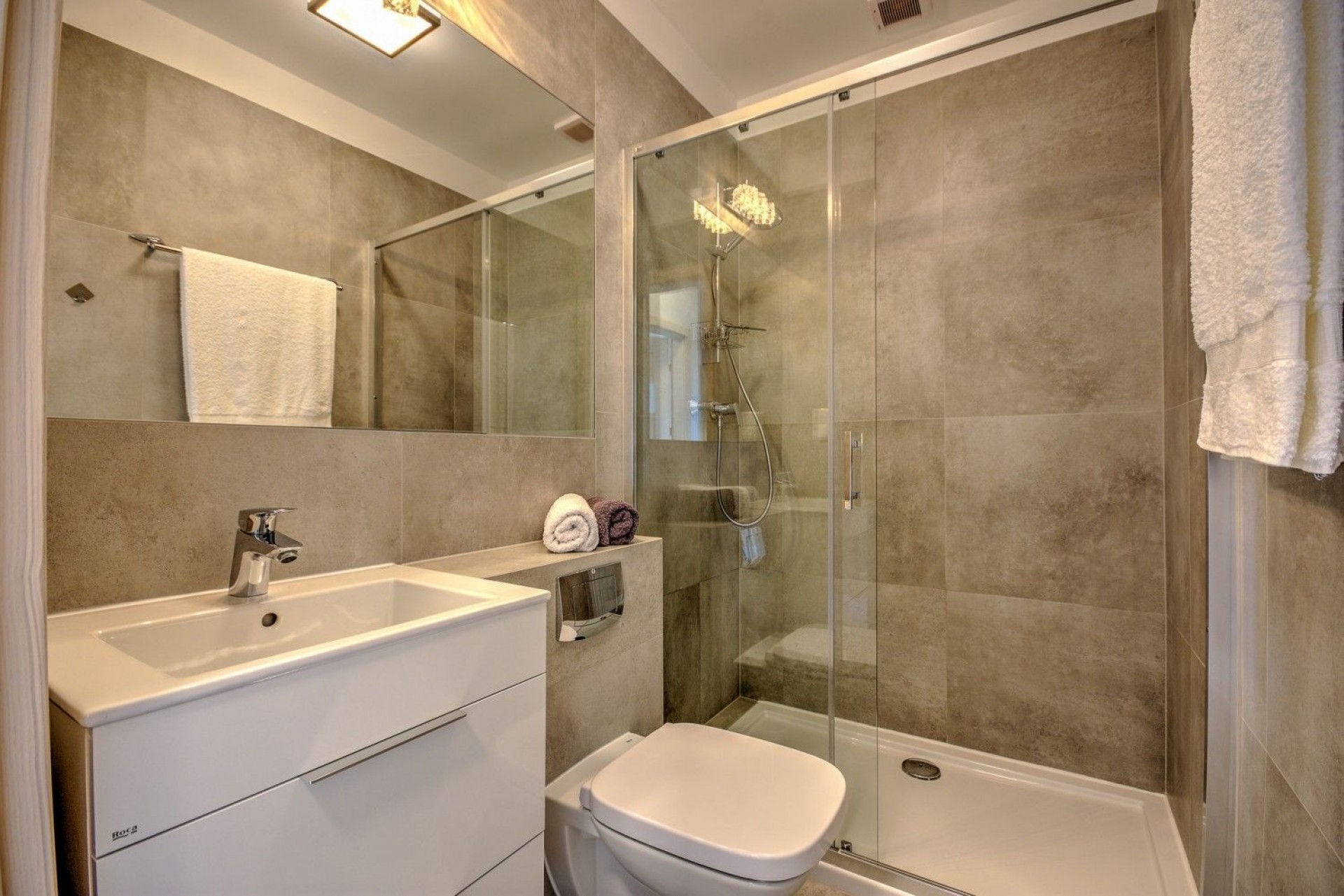 APRENT DOMY Pobierowo